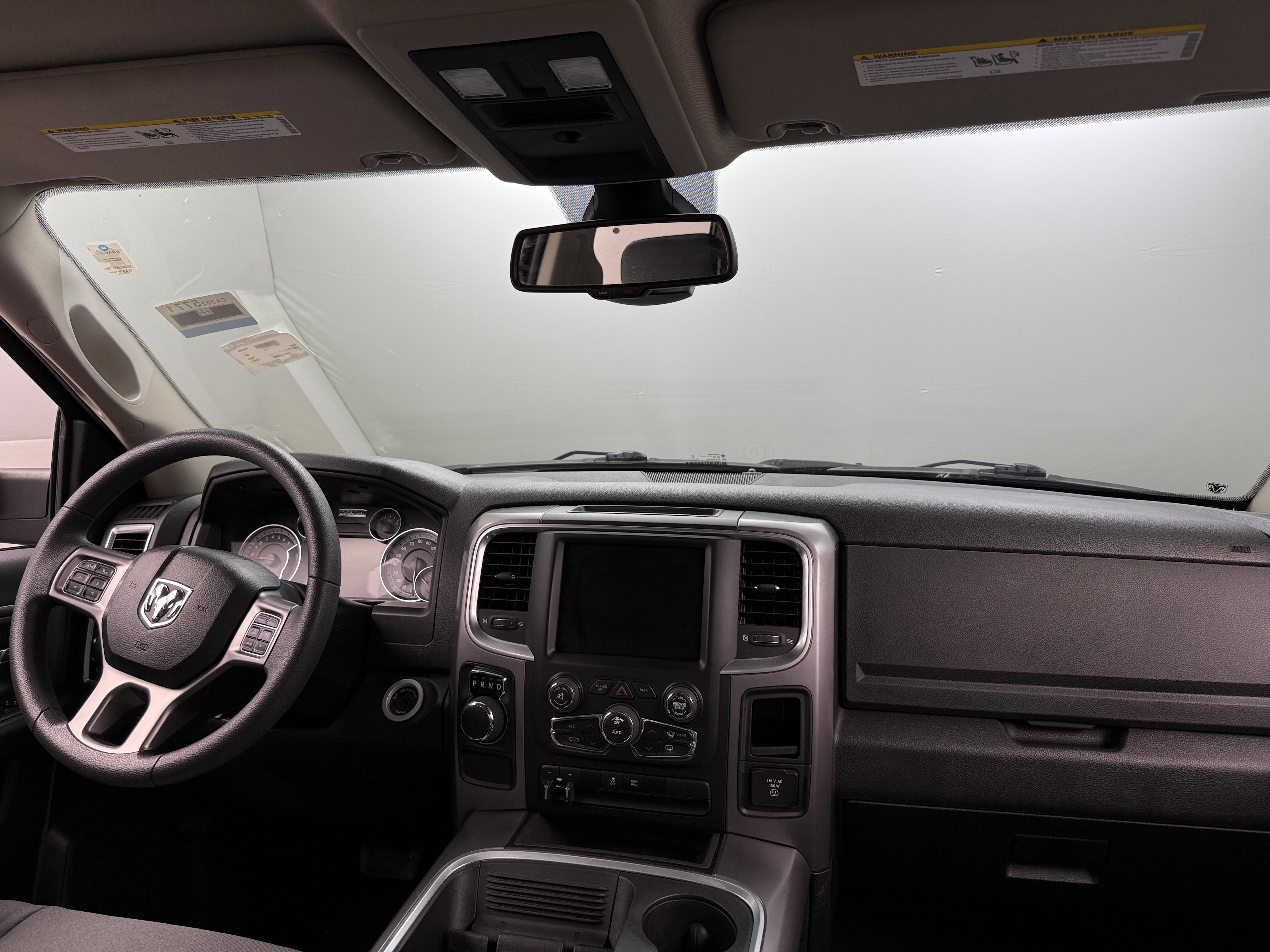2023 RAM 1500 Classic SLT 3