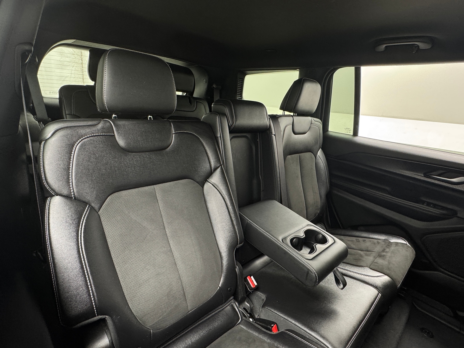 Thumbnail: 2023 Jeep Grand Cherokee L - 5