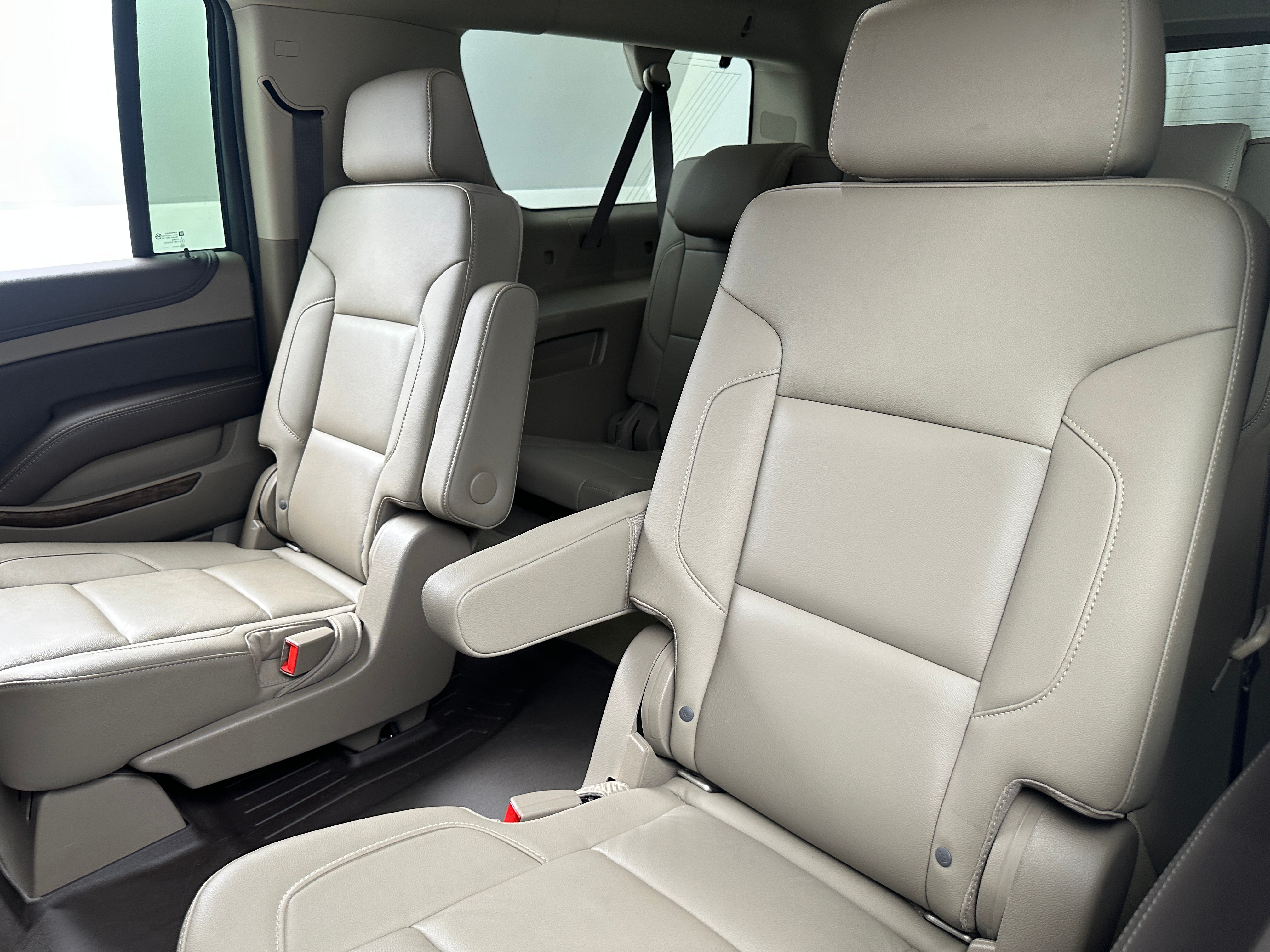 2018 Chevrolet Suburban LT 5