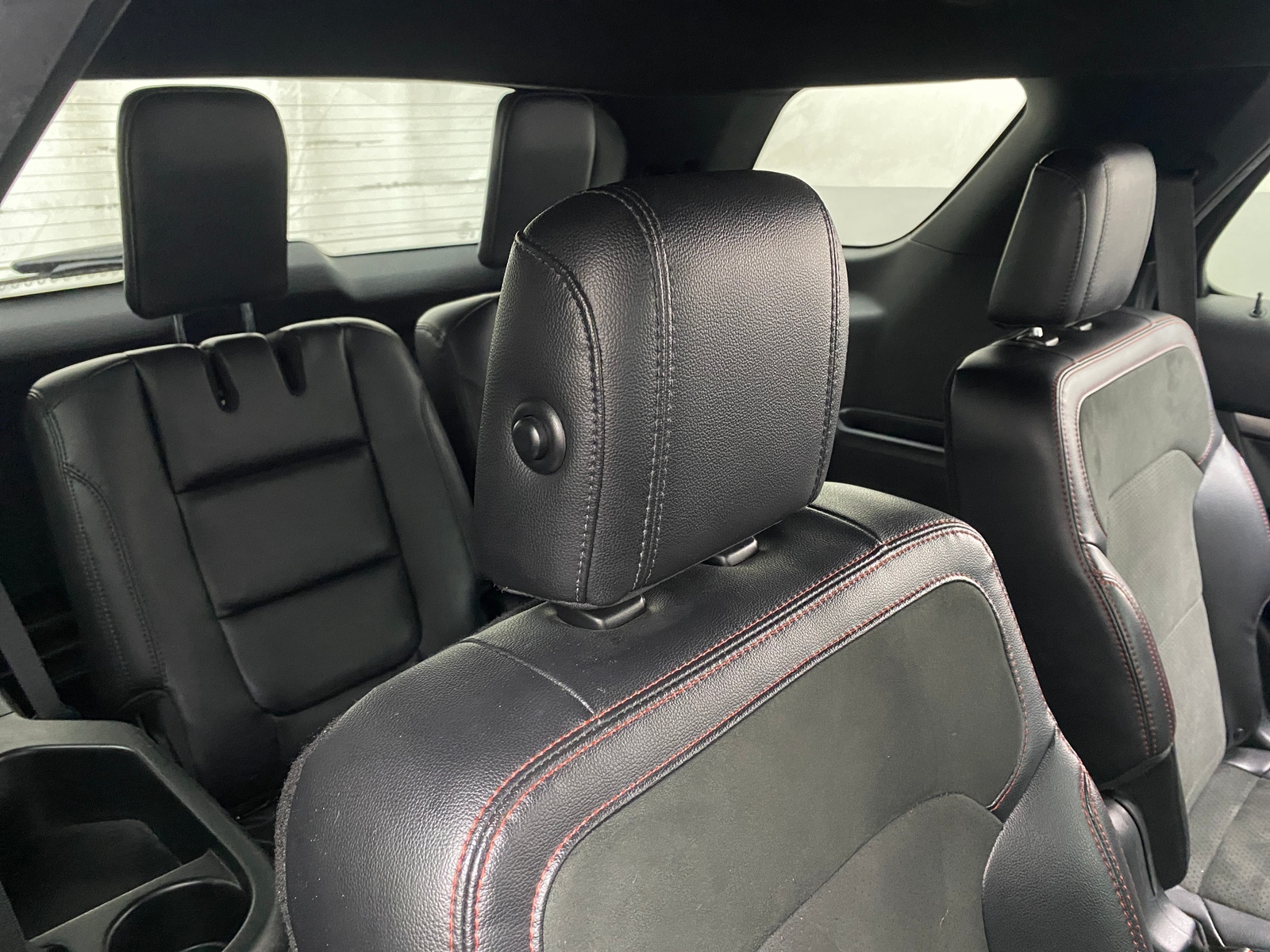 Thumbnail: 2019 Ford Explorer - 5
