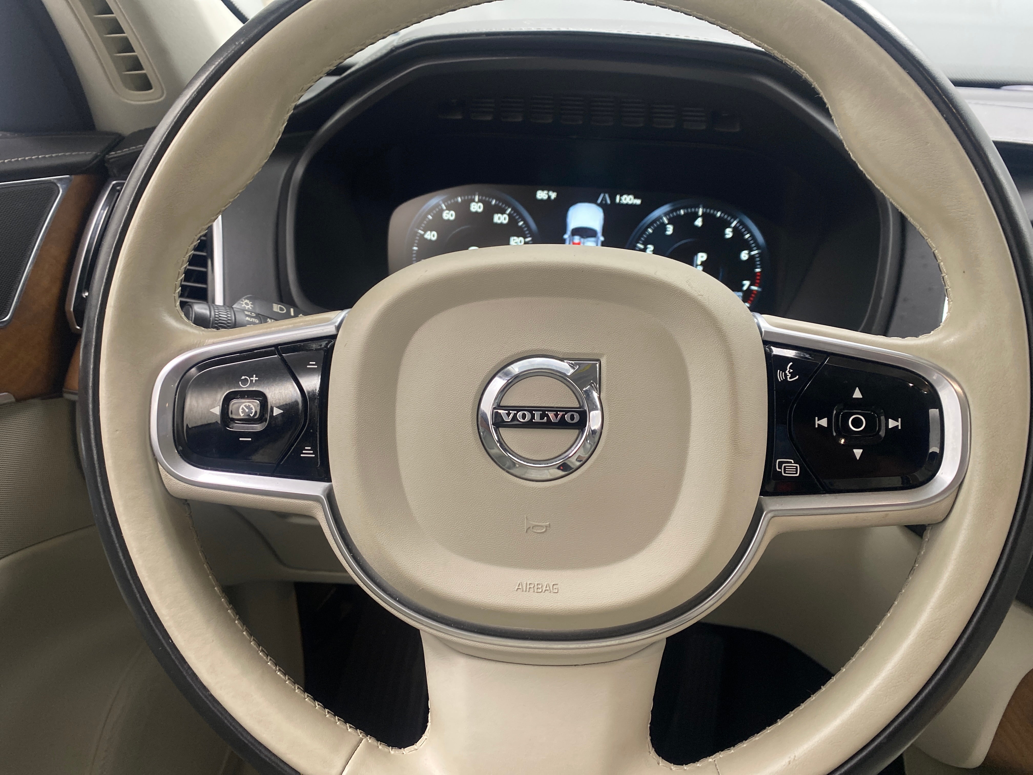2017 Volvo XC90 T6 Inscription 5