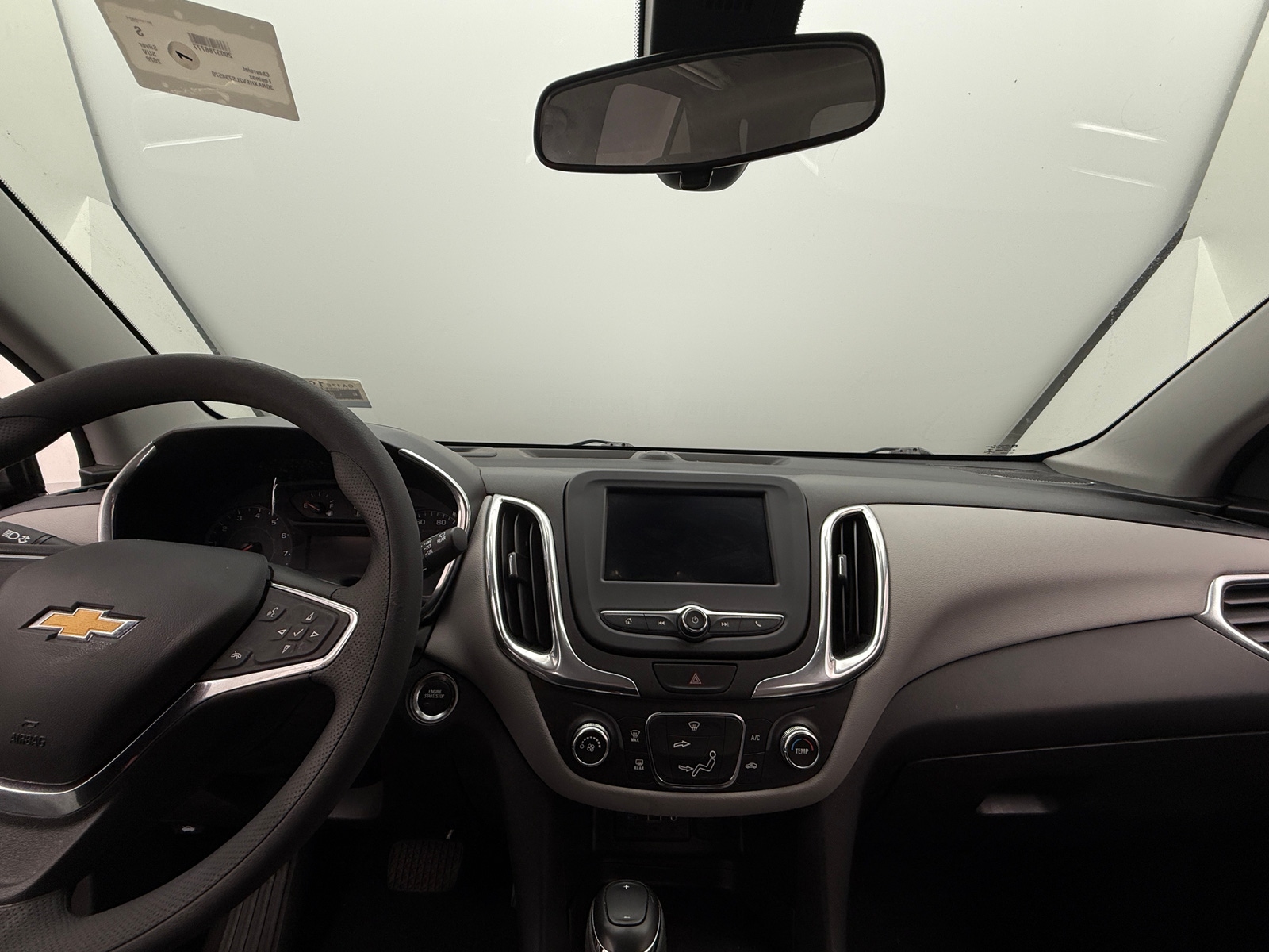 Thumbnail: 2020 Chevrolet Equinox - 3