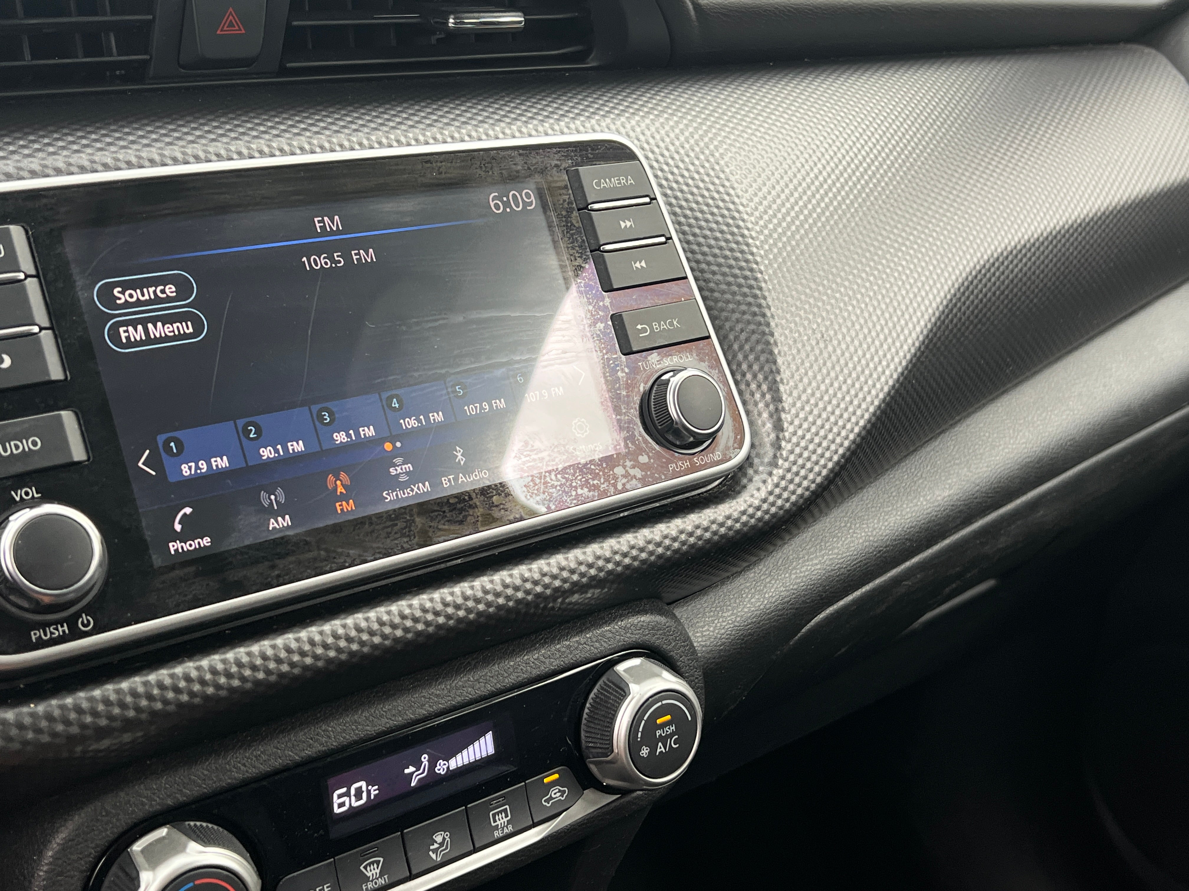 2019 Nissan Kicks SV 4