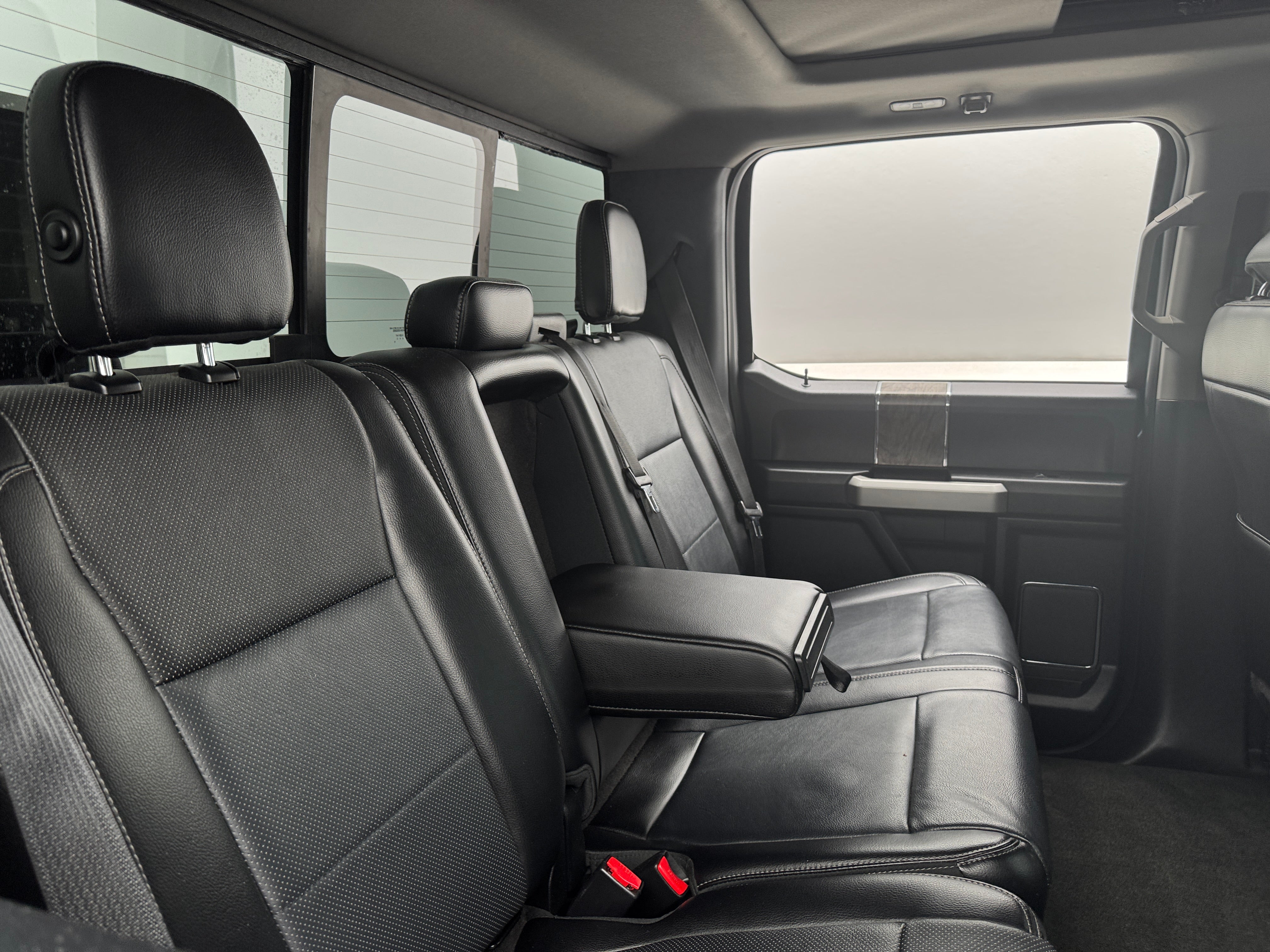 2017 Ford Econoline E-250 5