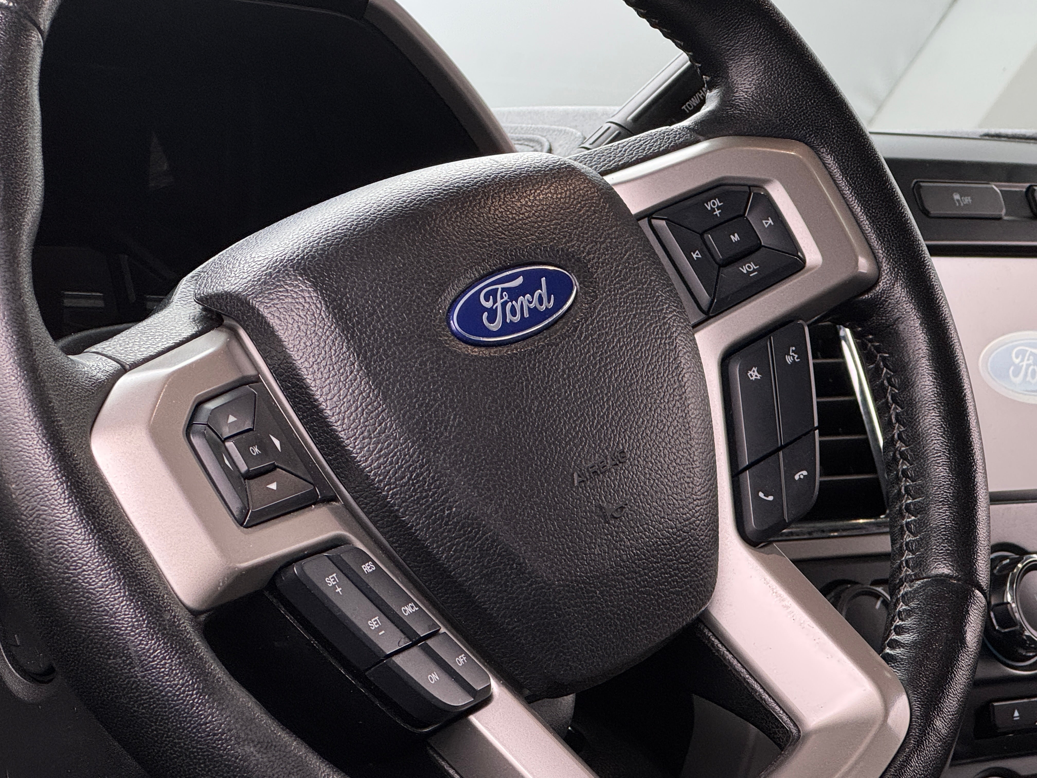 2017 Ford Econoline E-250 4