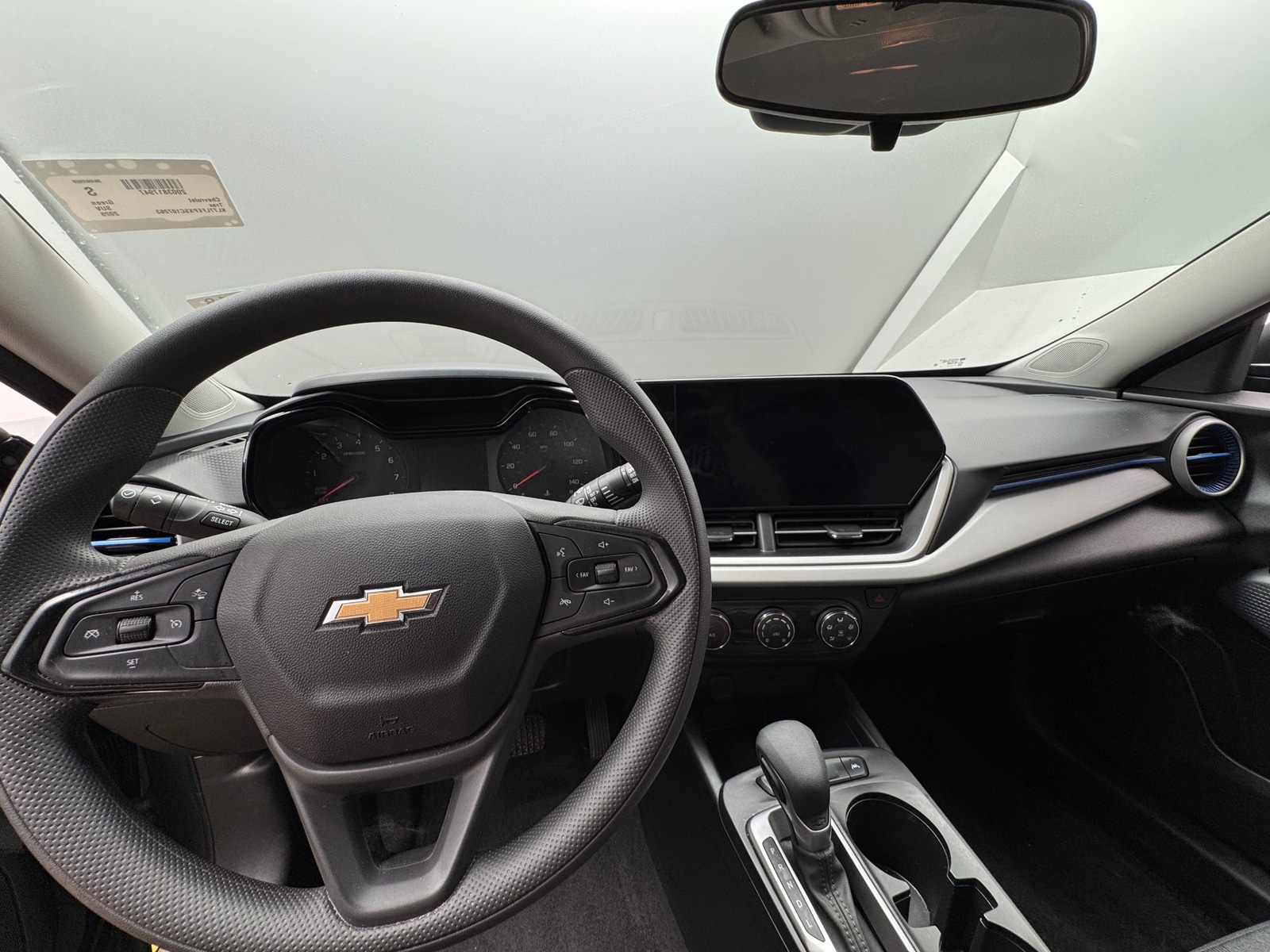 Thumbnail: 2025 Chevrolet Trax - 3