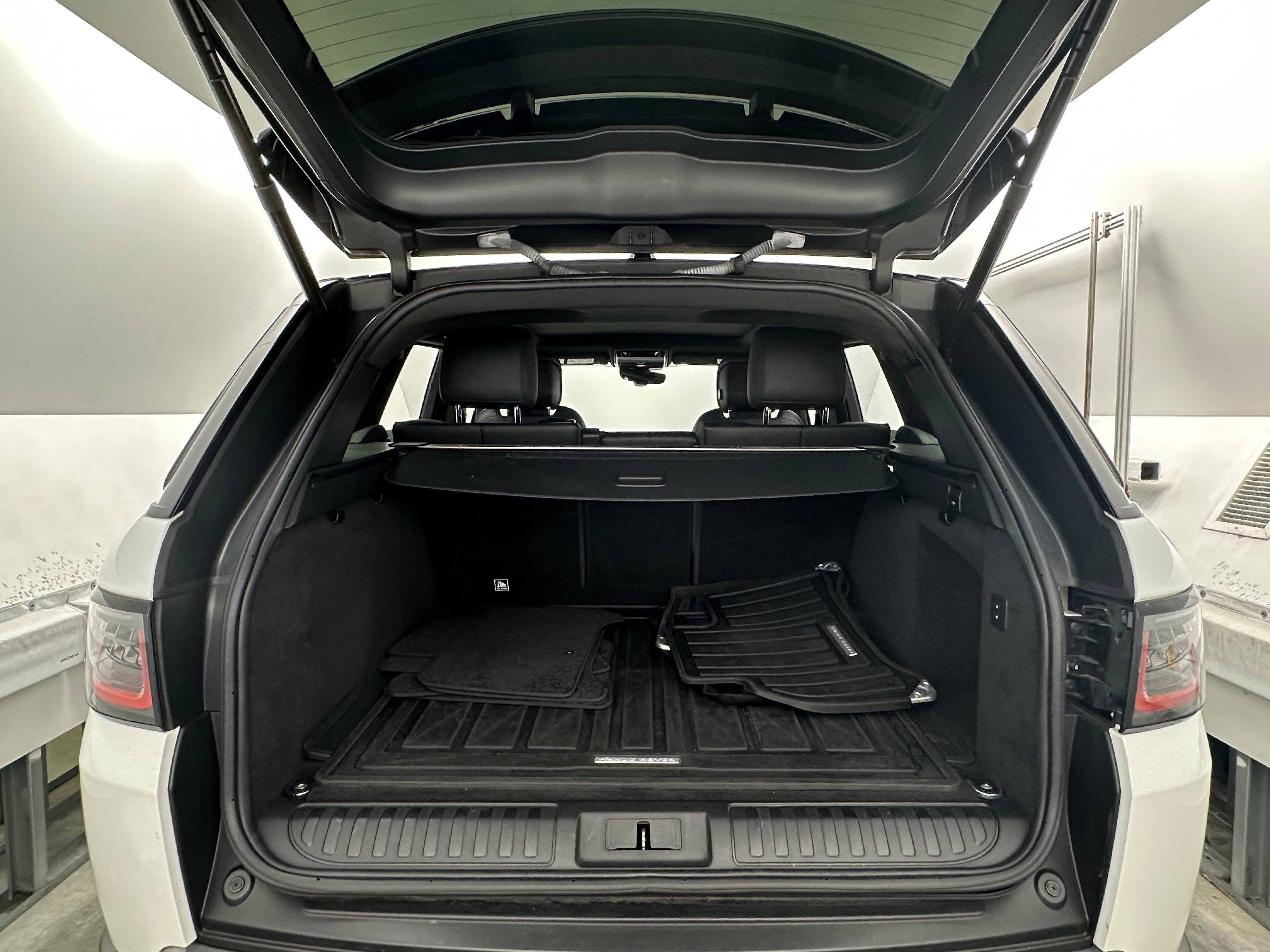 2018 Land Rover Range Rover Sport SE 6