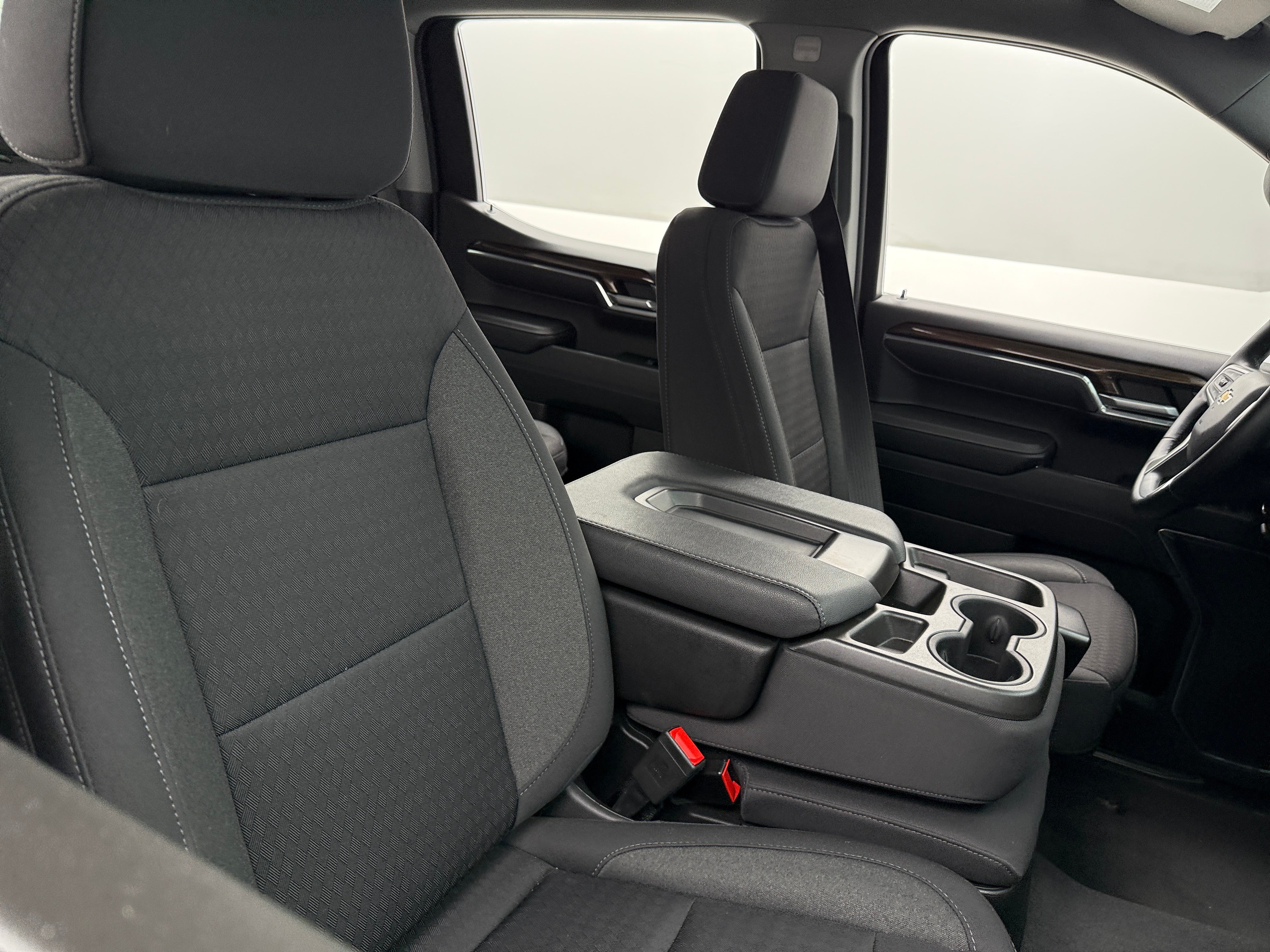 2023 Chevrolet Silverado 1500 LT 2