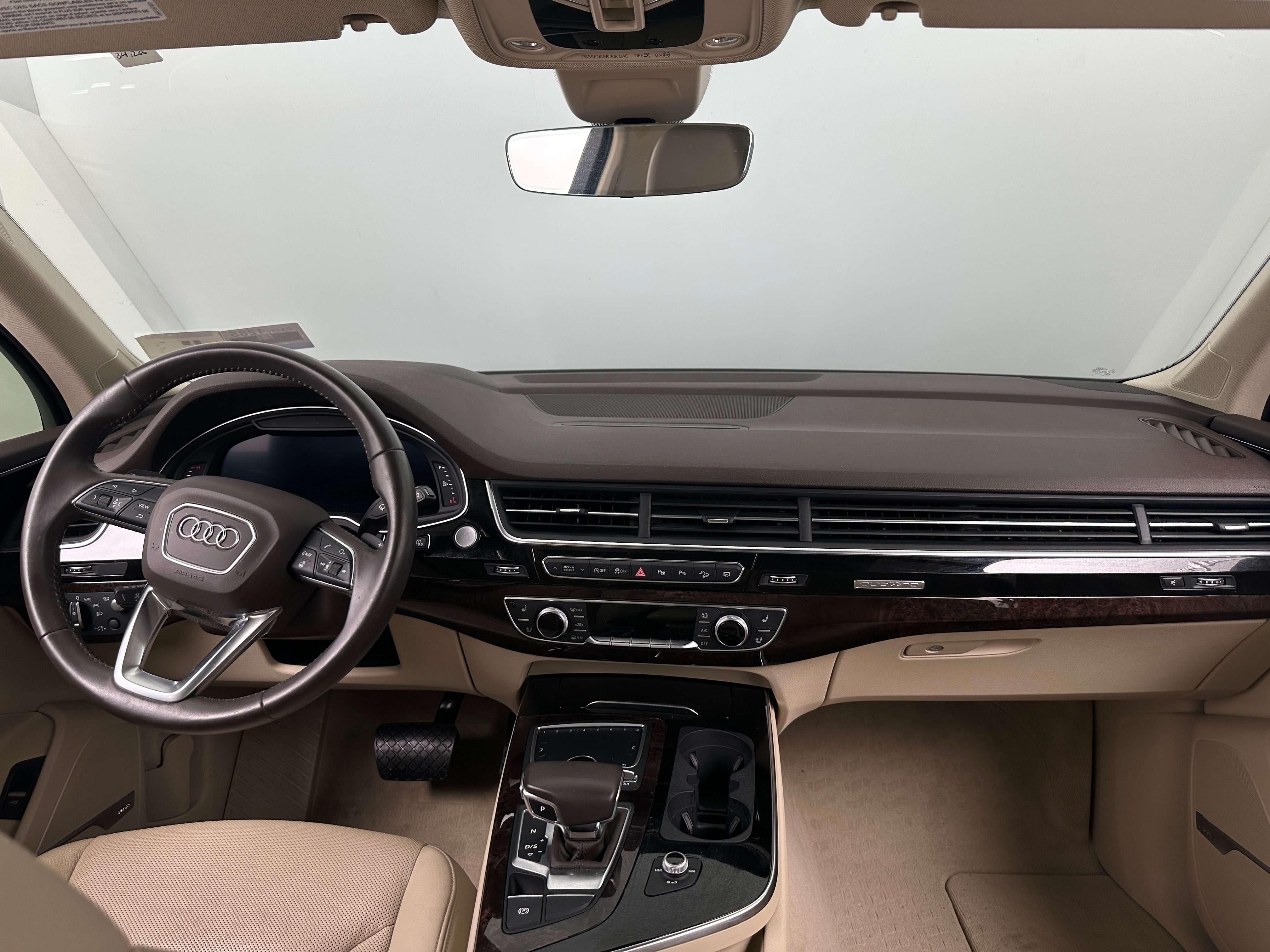 2019 Audi Q7 Prestige 2