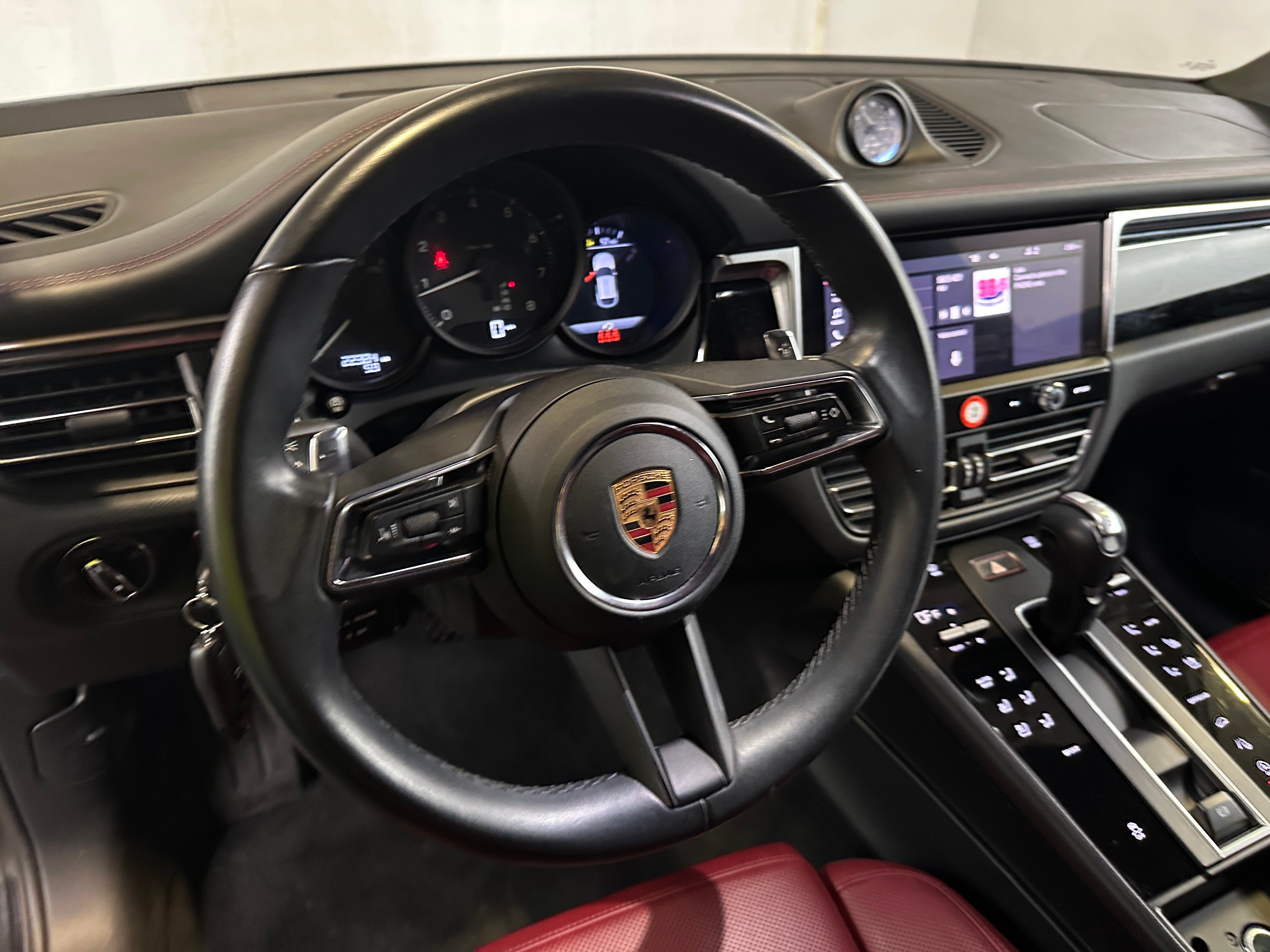 2022 Porsche Macan Base 4