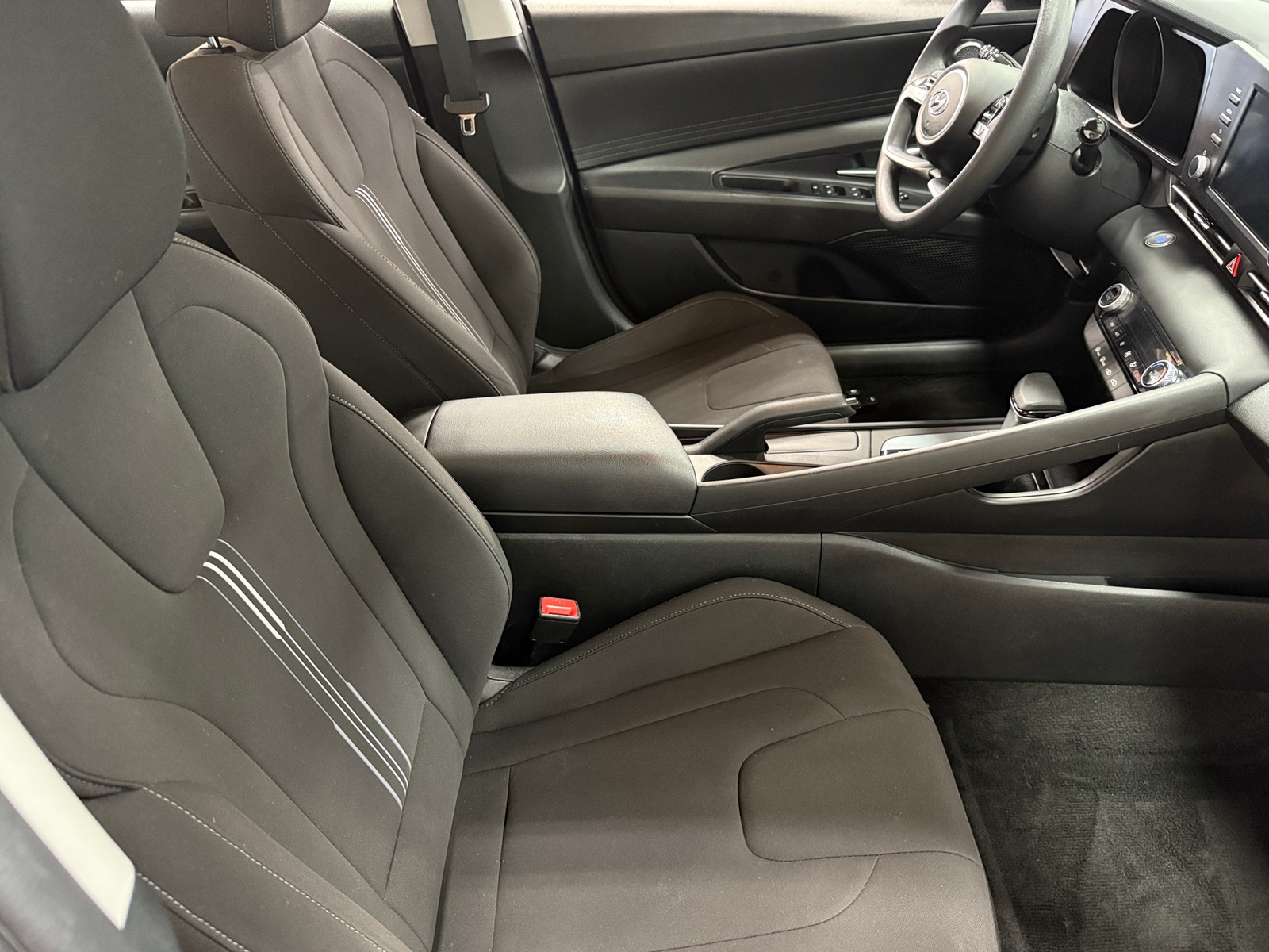 Thumbnail: 2023 Hyundai Elantra - 2