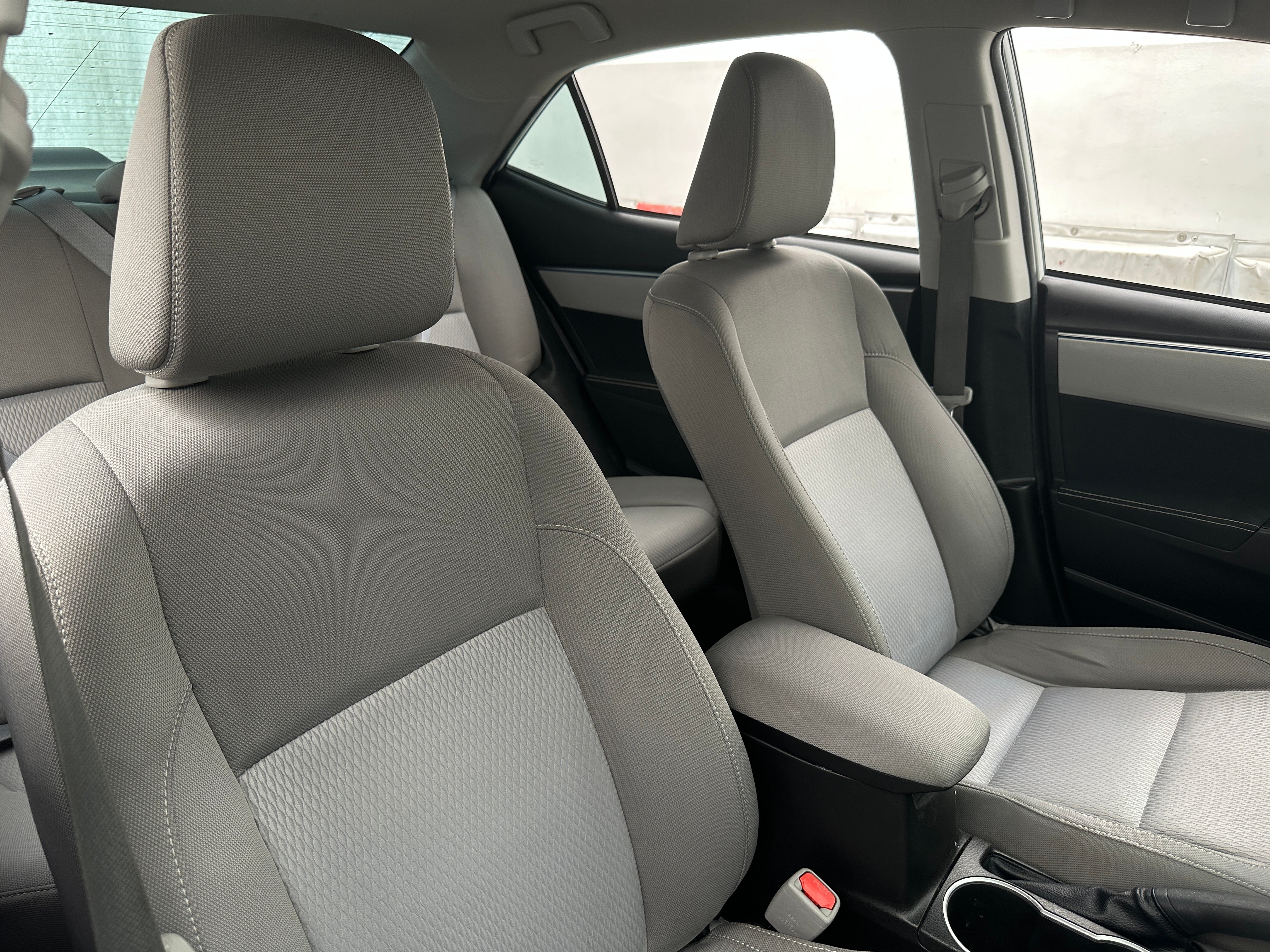 2016 Toyota Corolla LE 2