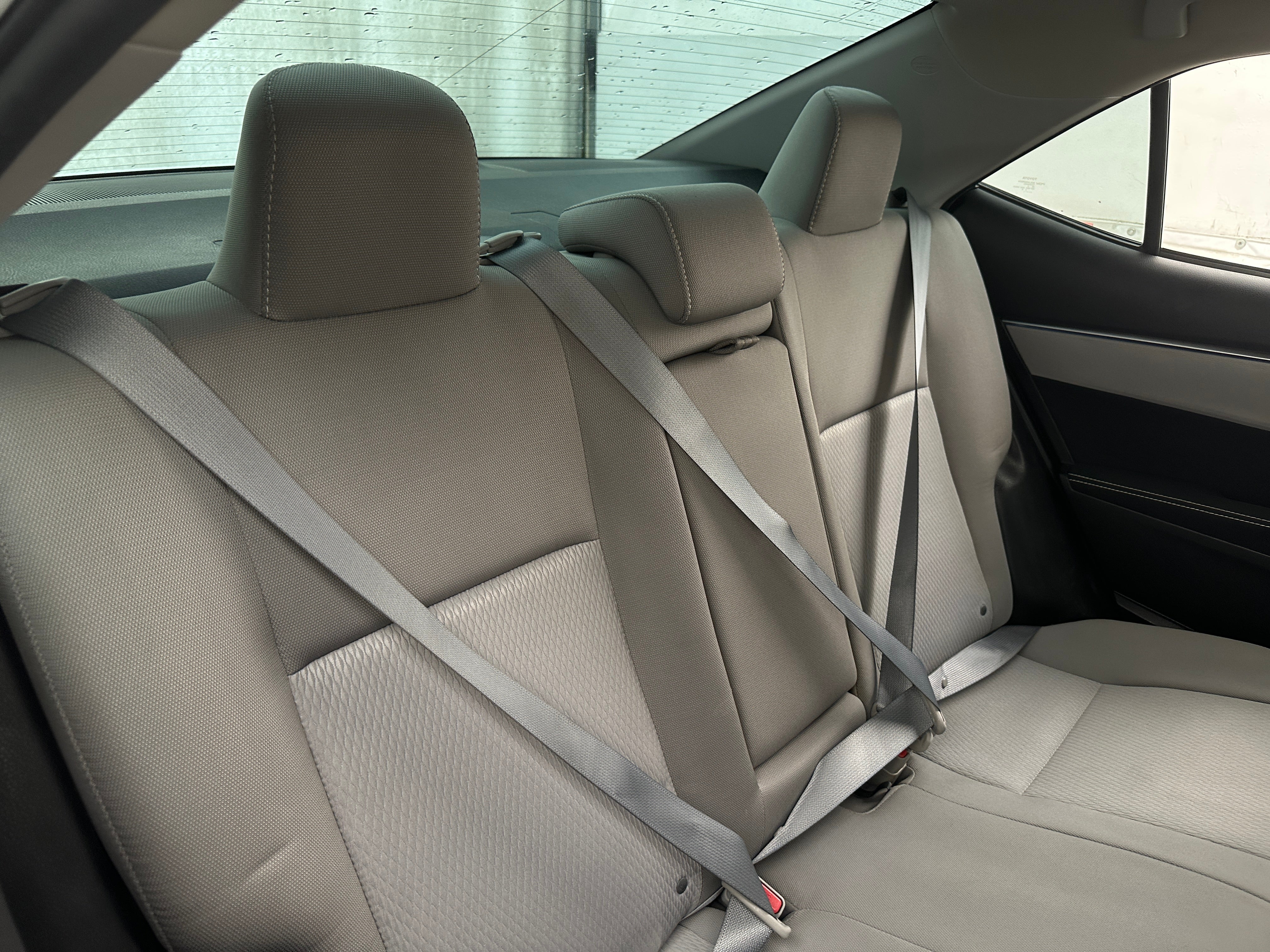 2016 Toyota Corolla LE 6