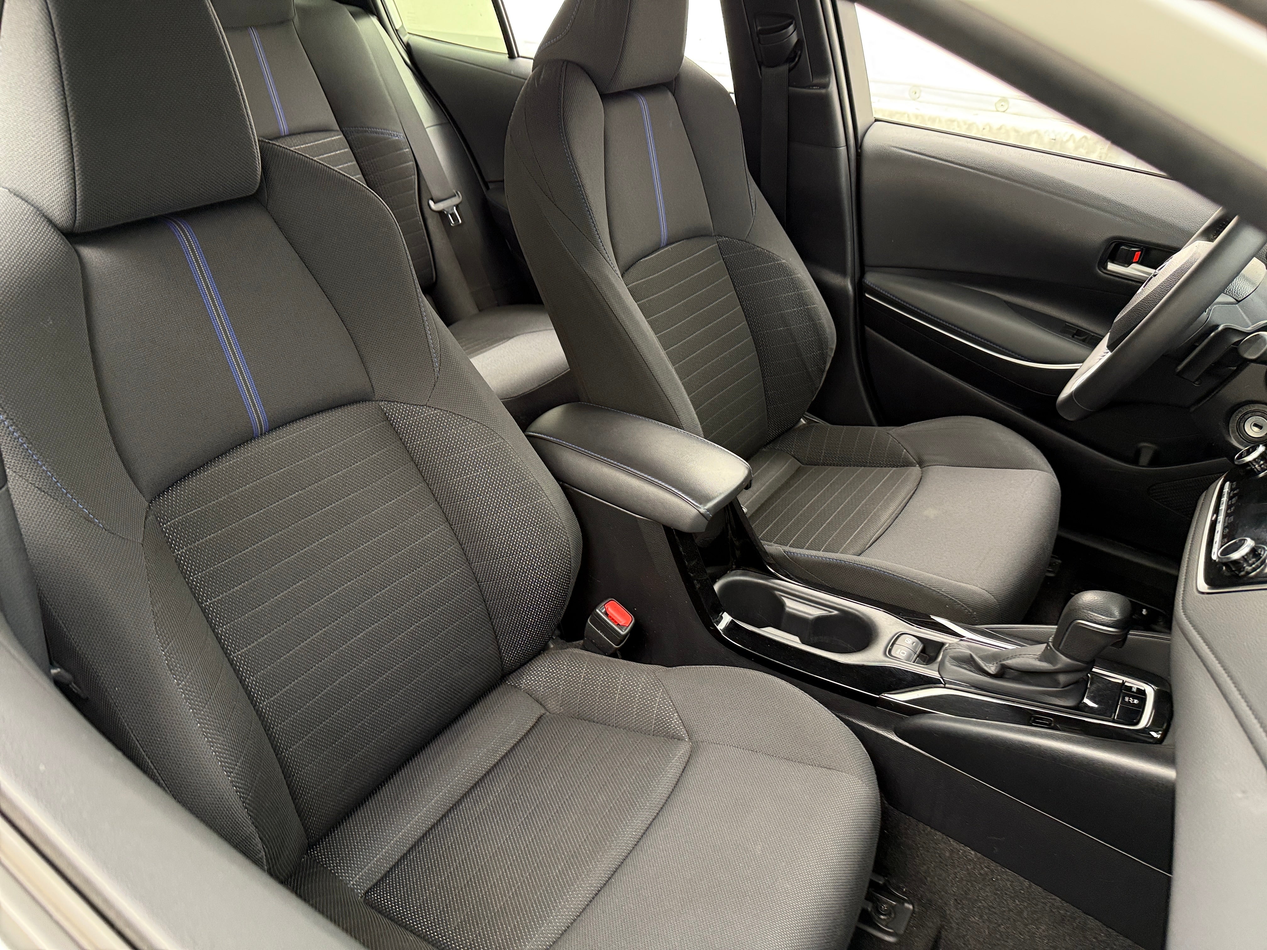 2021 Toyota Corolla SE 2