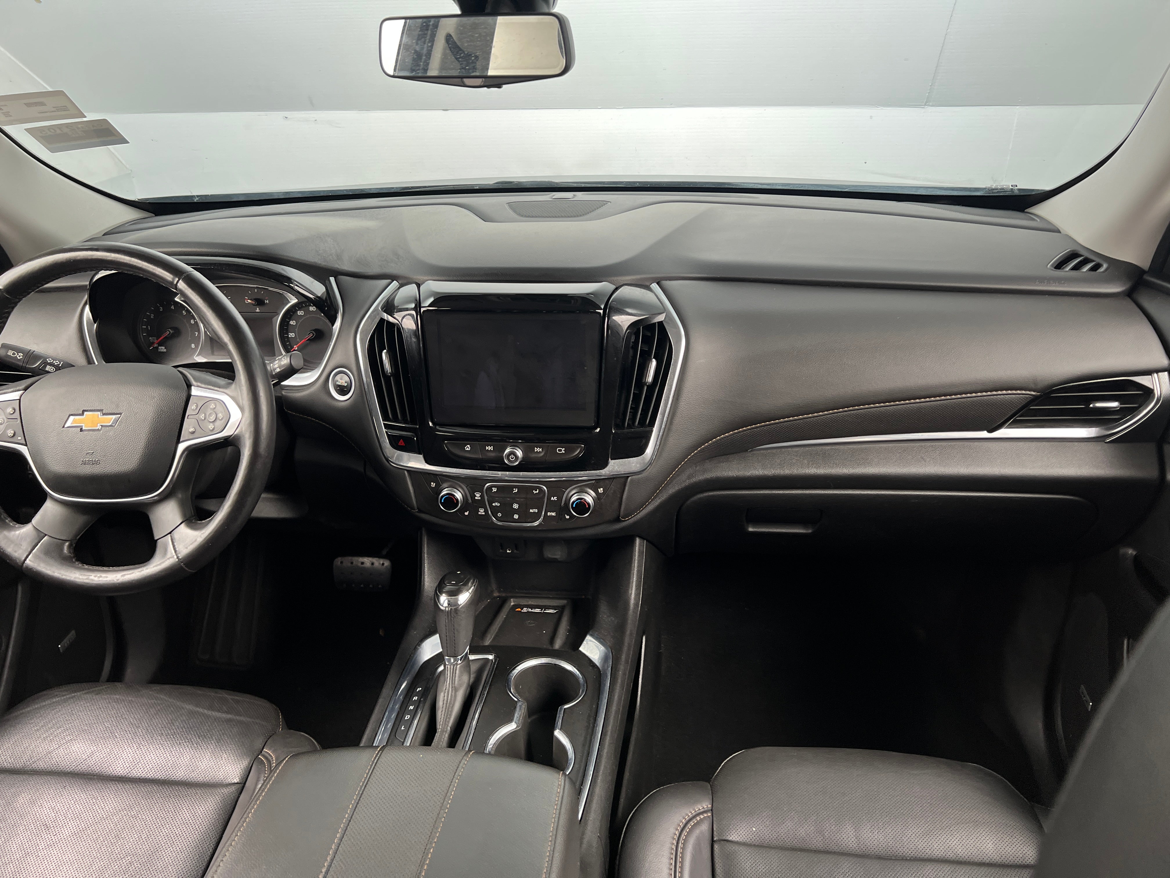 2018 Chevrolet Traverse Premier 2