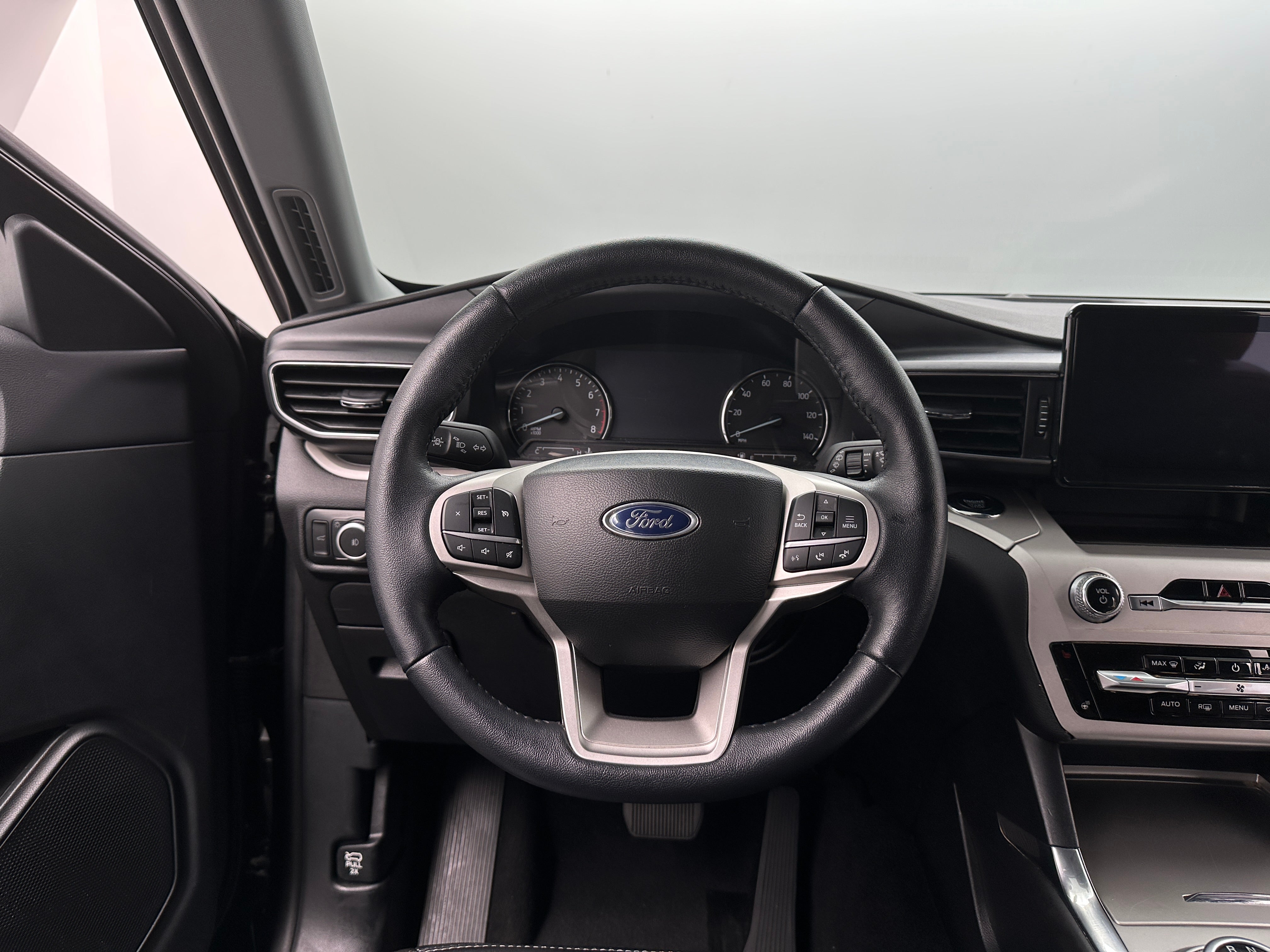 2024 Ford Explorer XLT 5