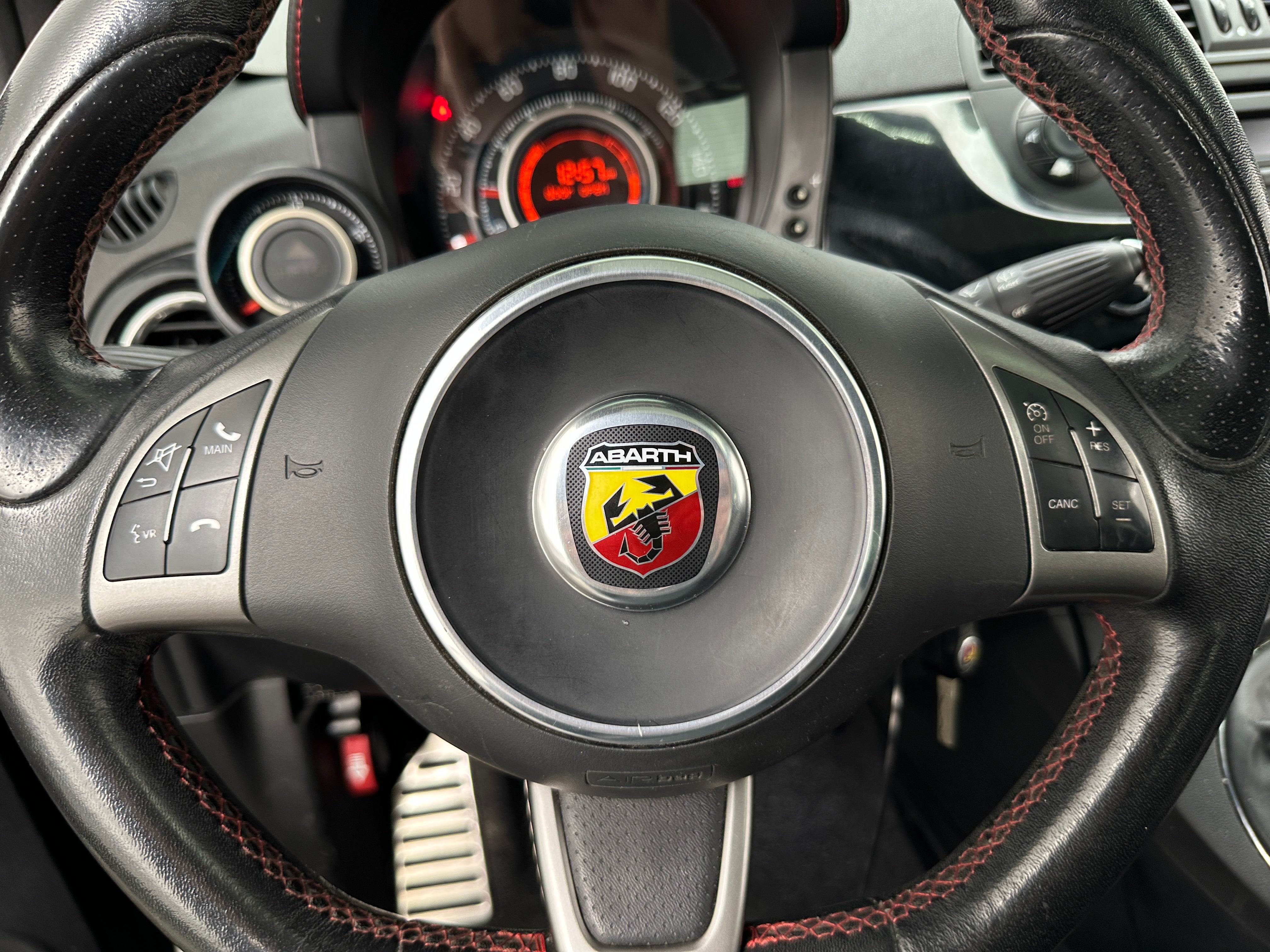 2012 Fiat 500 Abarth 4