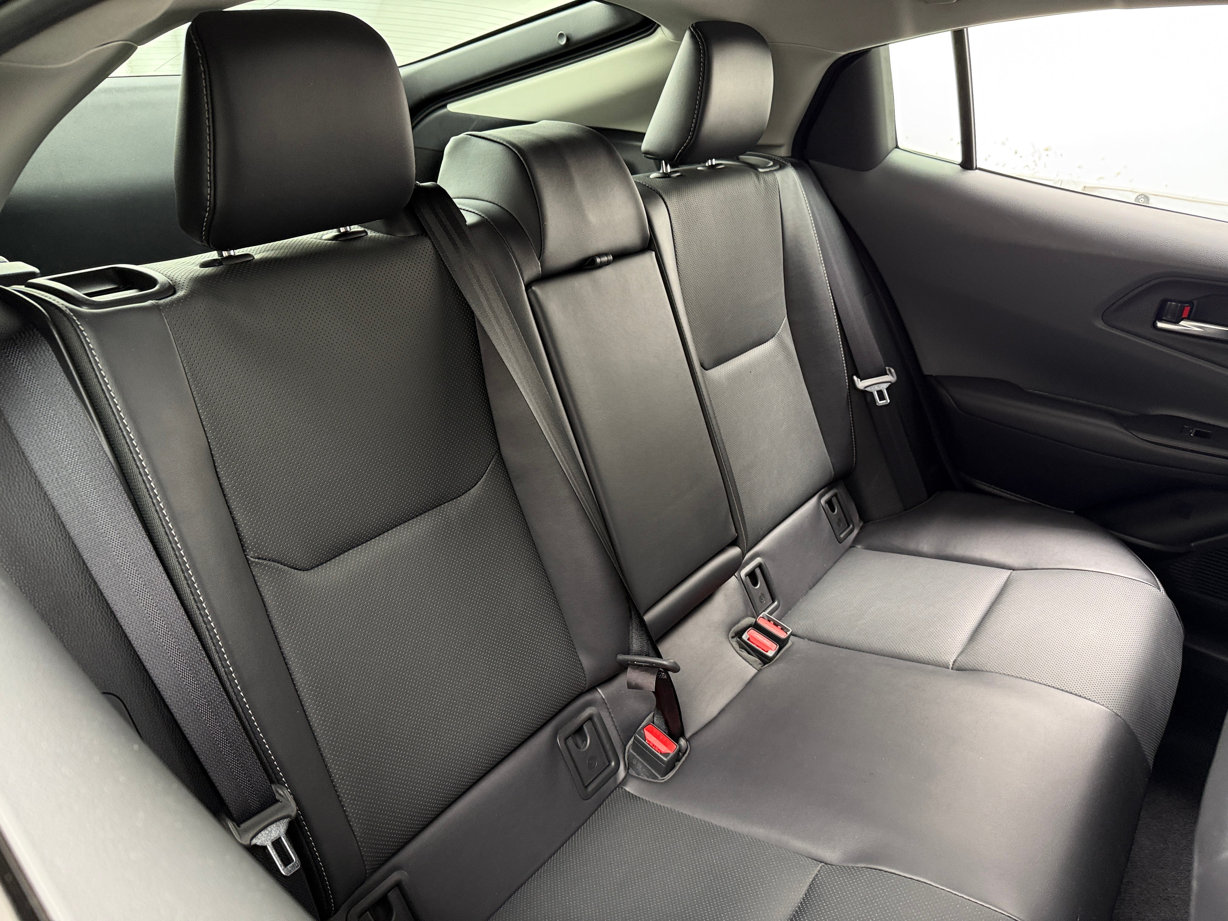 2024 Toyota Prius XLE 5