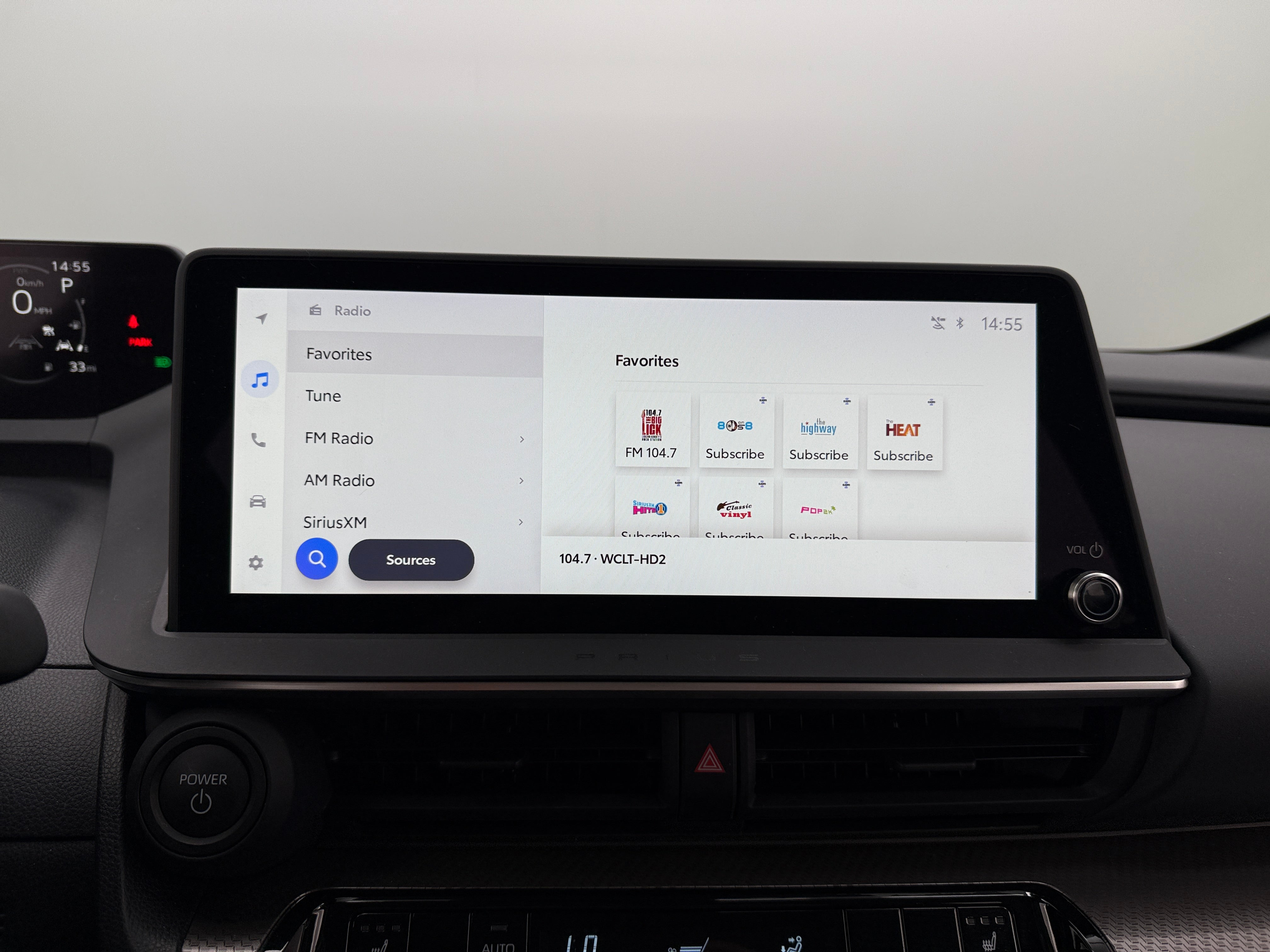 2024 Toyota Prius XLE 3