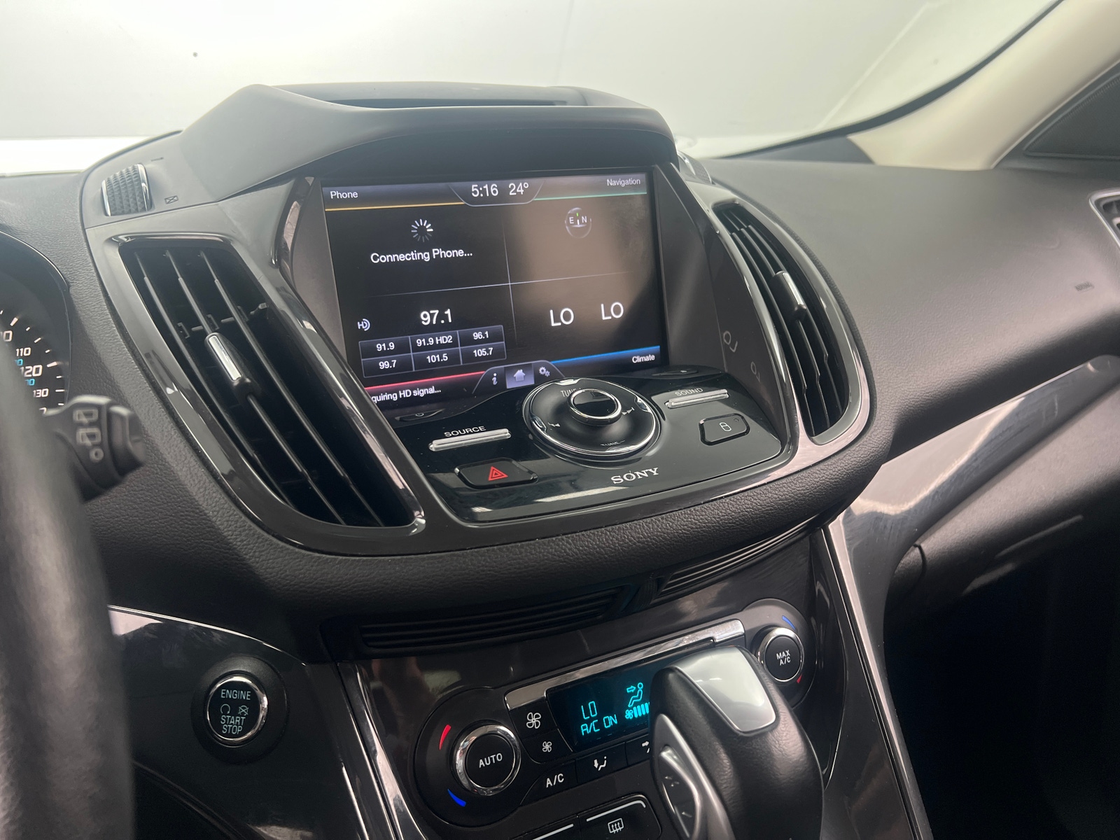 Thumbnail: 2013 Ford Escape - 3