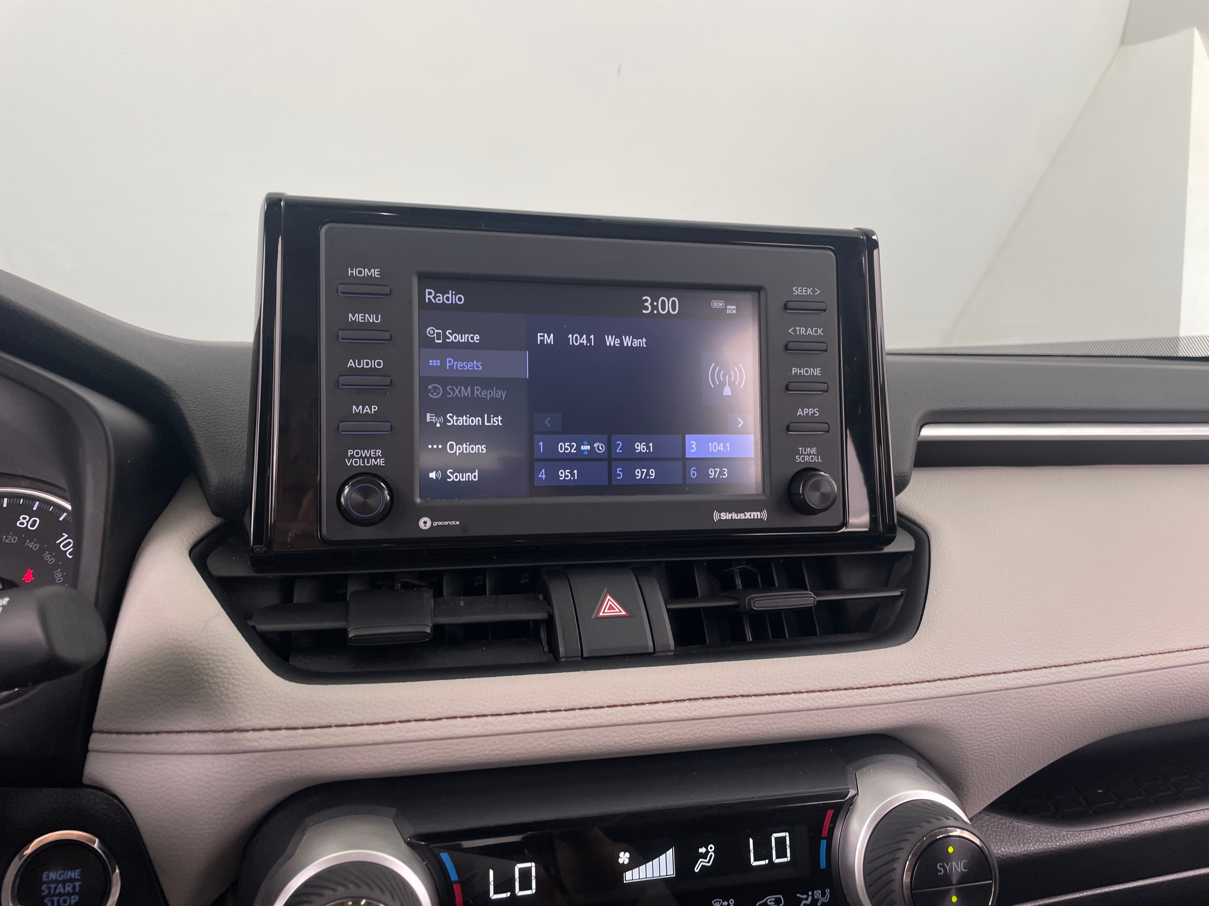 2022 Toyota RAV4 XLE 4