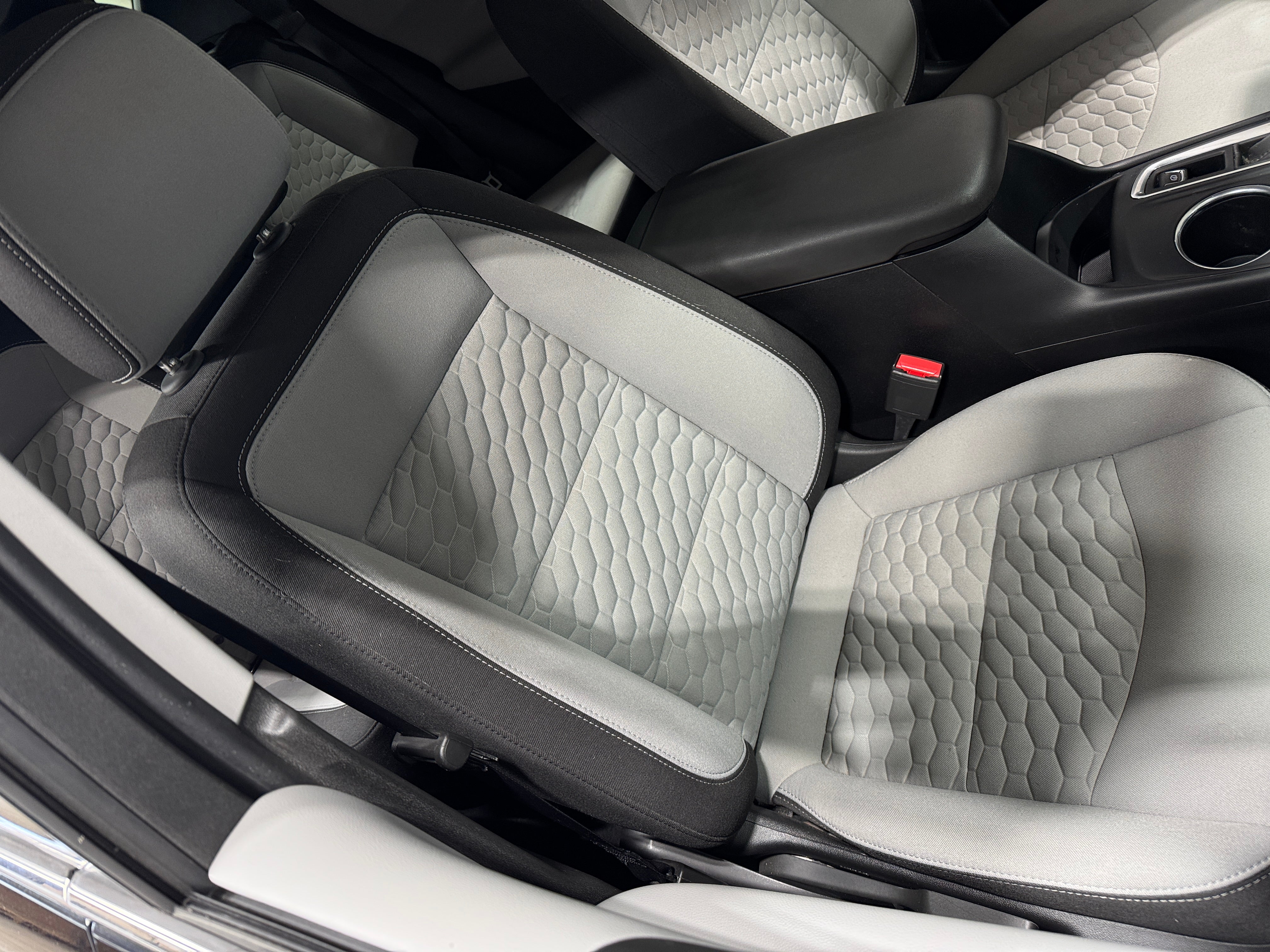 2020 Chevrolet Equinox LT 2