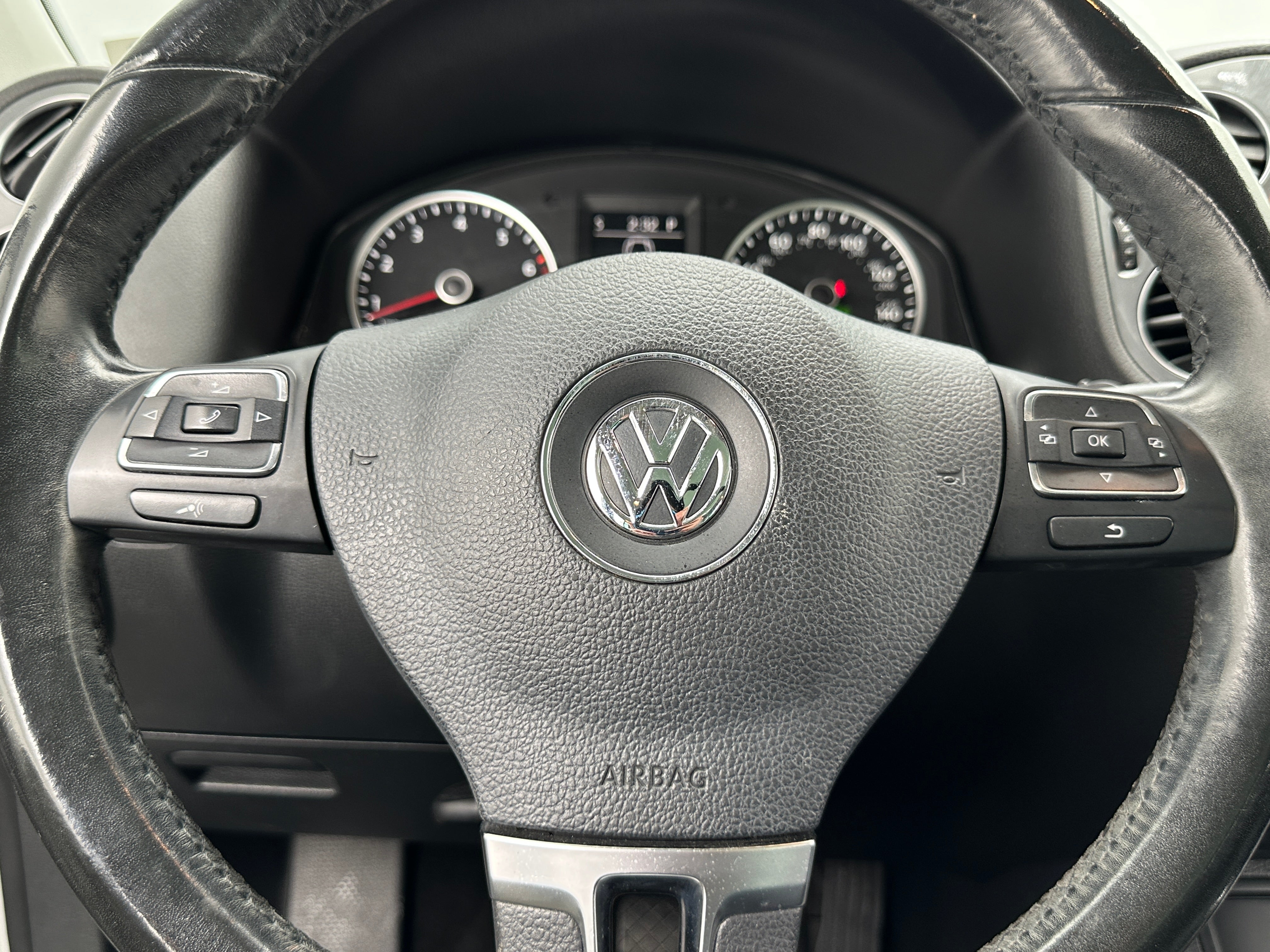 2017 Volkswagen Tiguan Sport 4