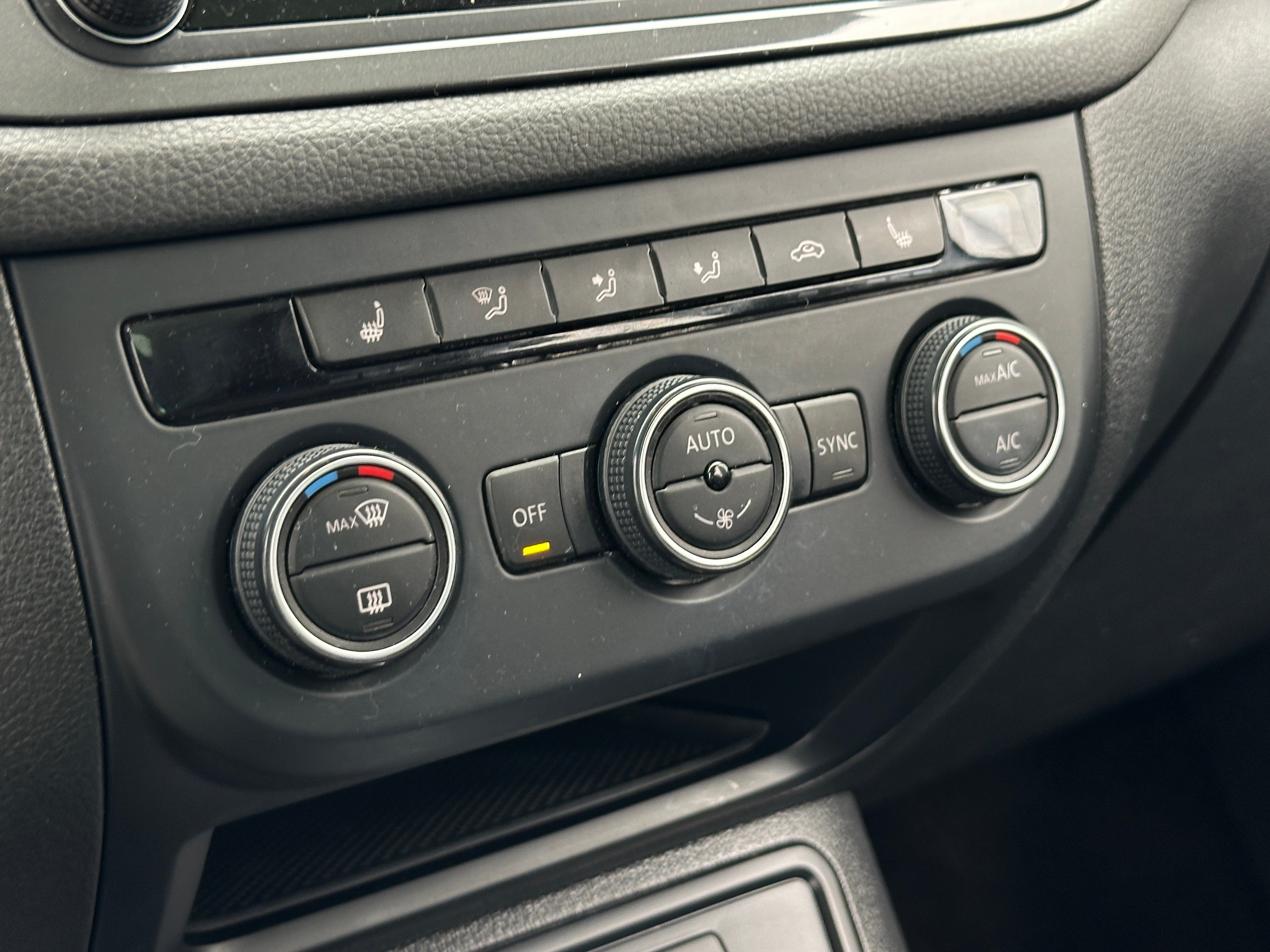 2017 Volkswagen Tiguan Sport 3