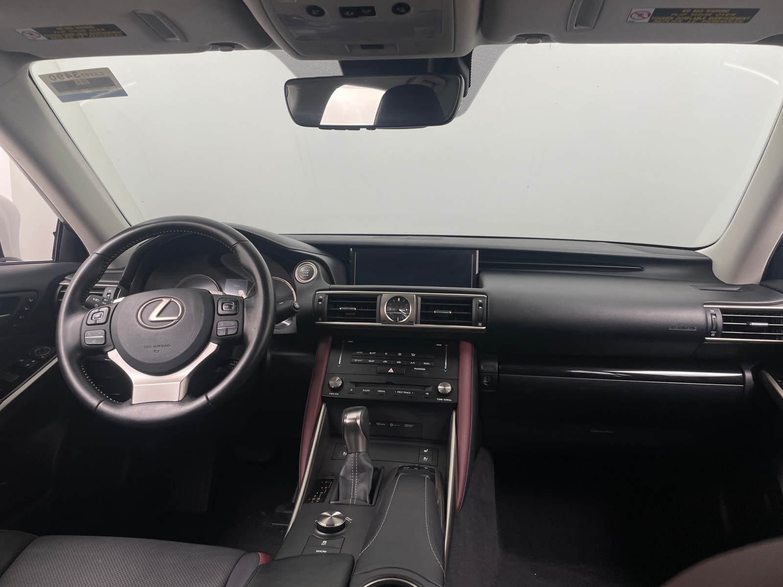 Thumbnail: 2018 Lexus IS - 2