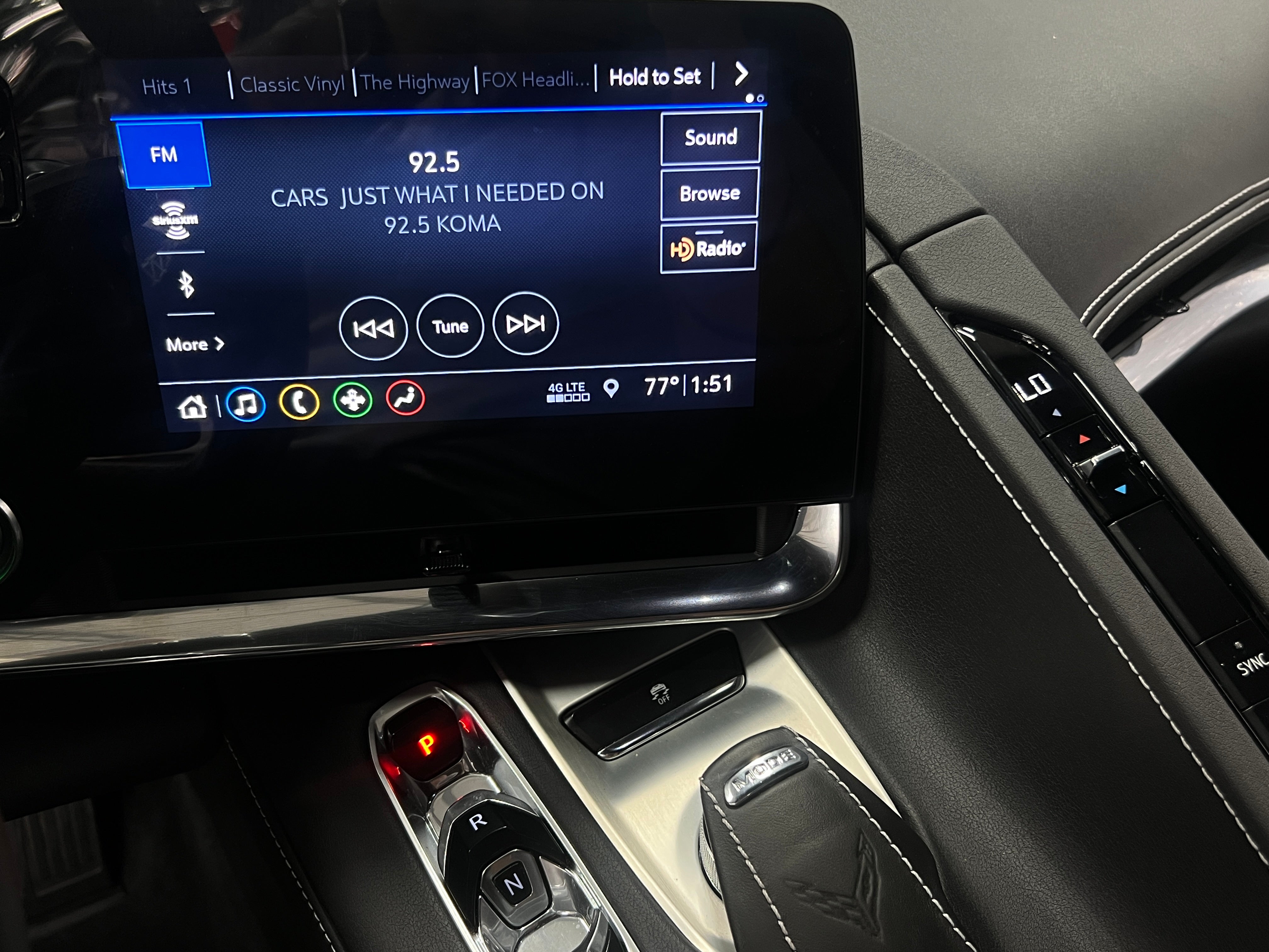 2020 Chevrolet Corvette Stingray 2