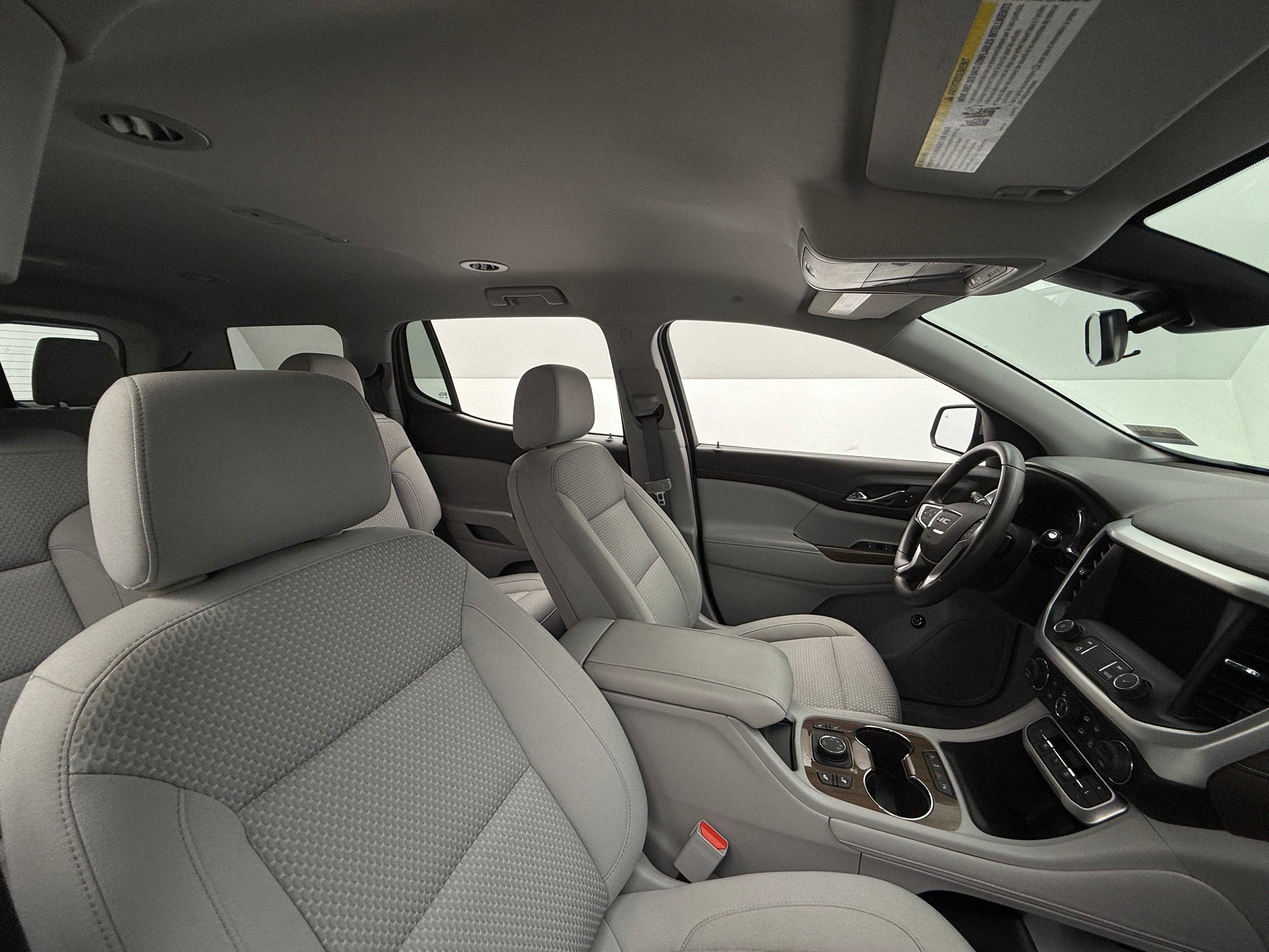 2023 GMC Acadia SLE 2