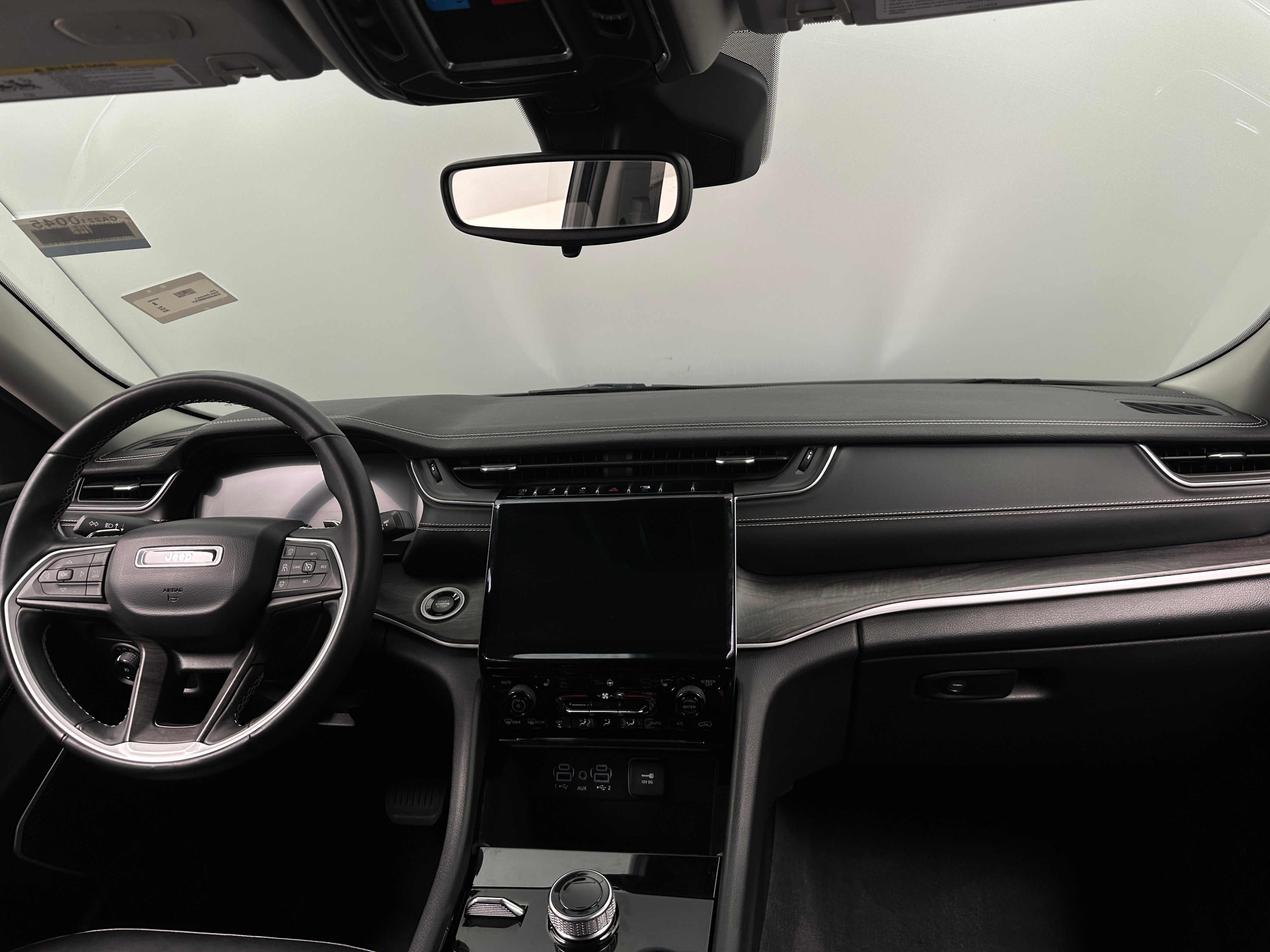 2022 Jeep Grand Cherokee L Limited Edition 2