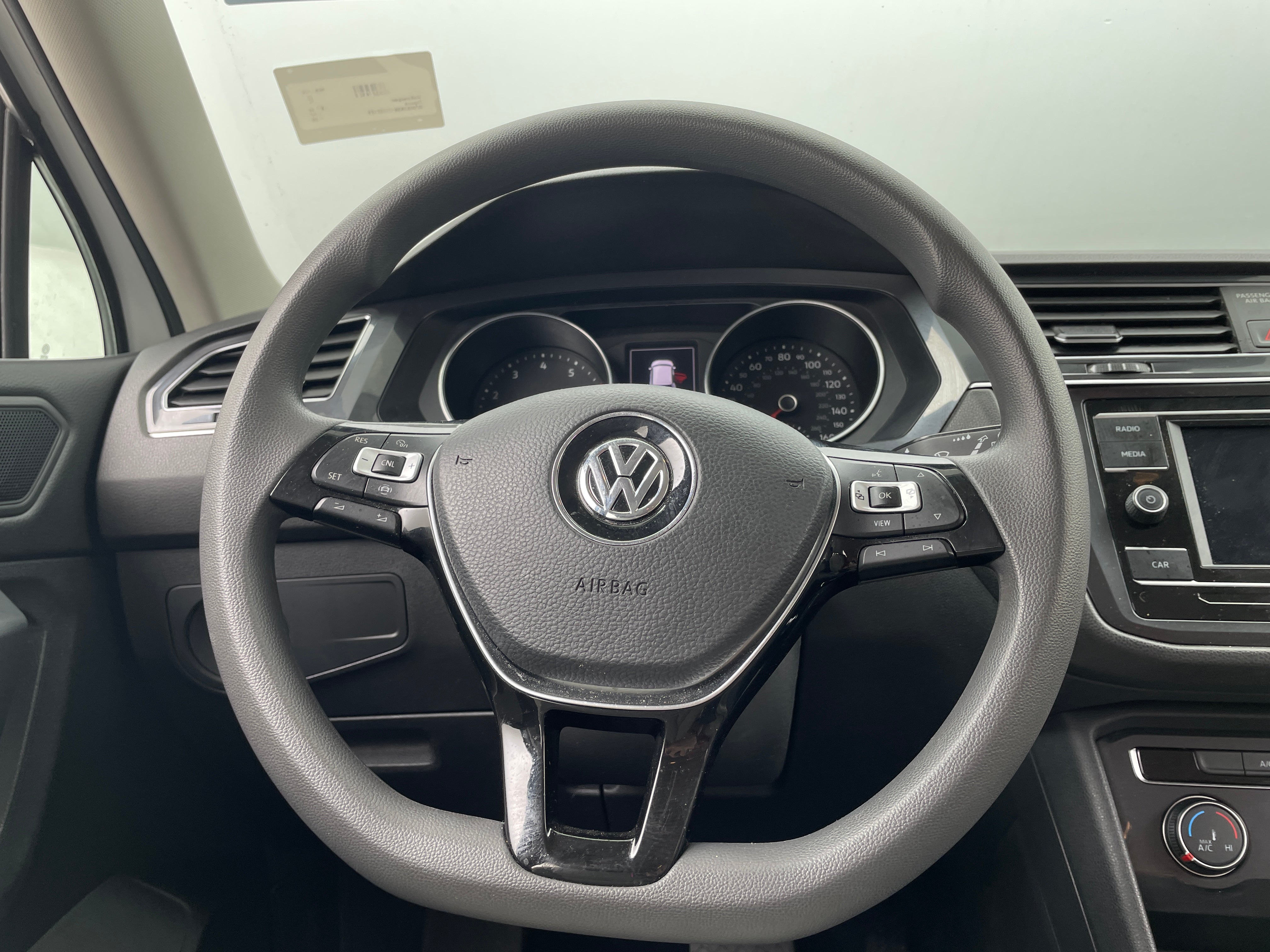 2019 Volkswagen Tiguan 2.0T 5
