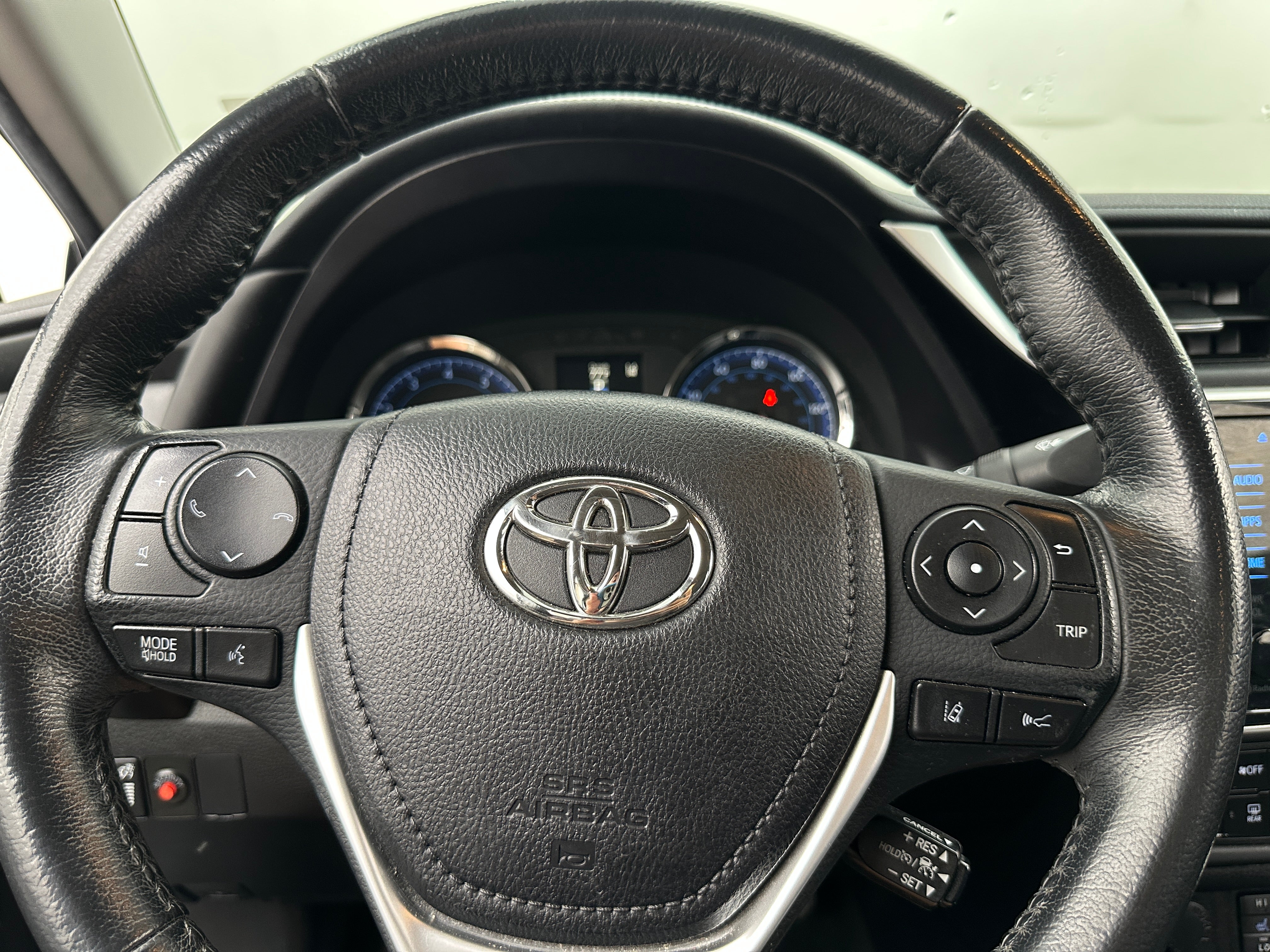 2019 Toyota Corolla XLE 4