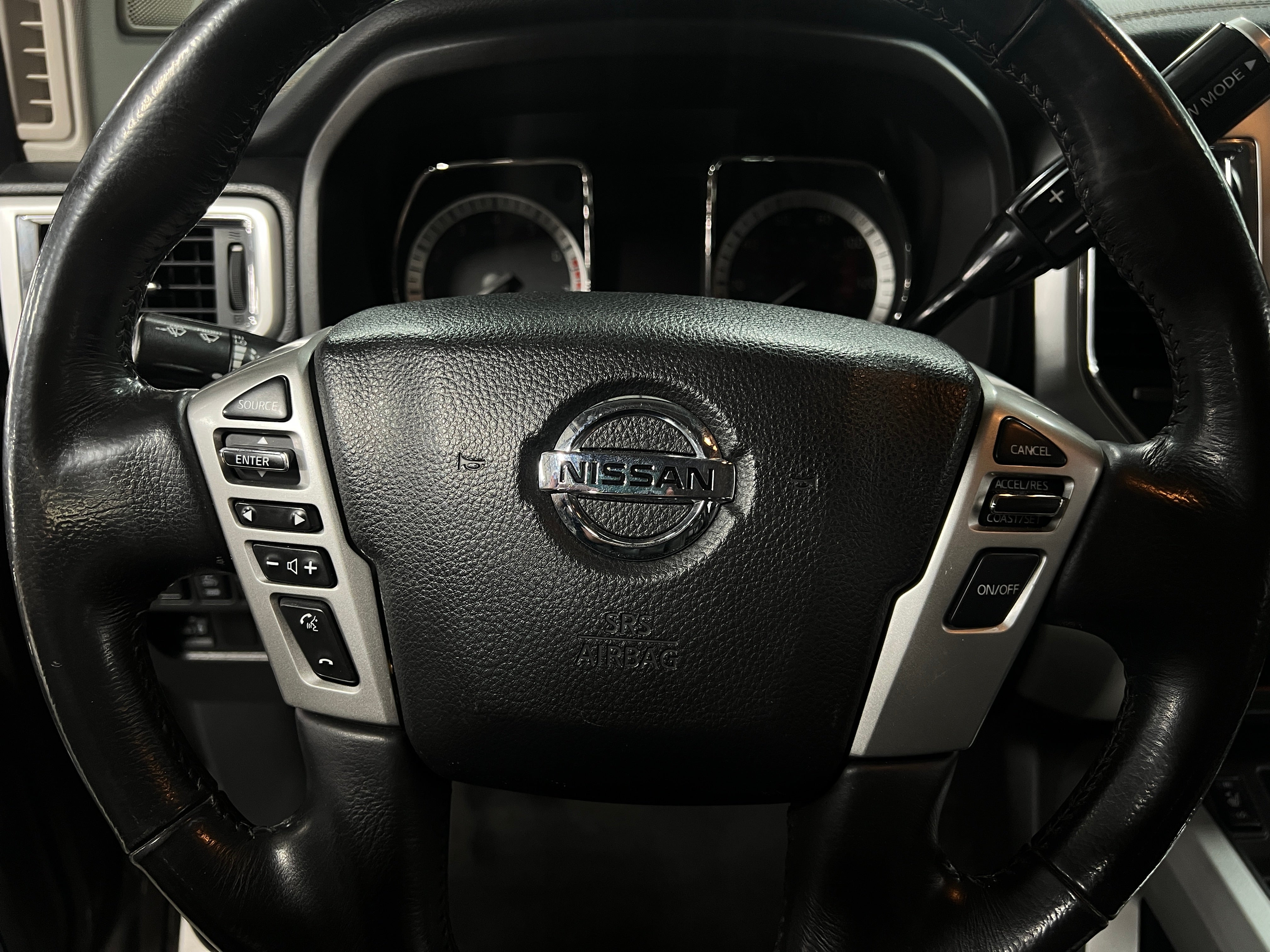 2018 Nissan Titan SL 4