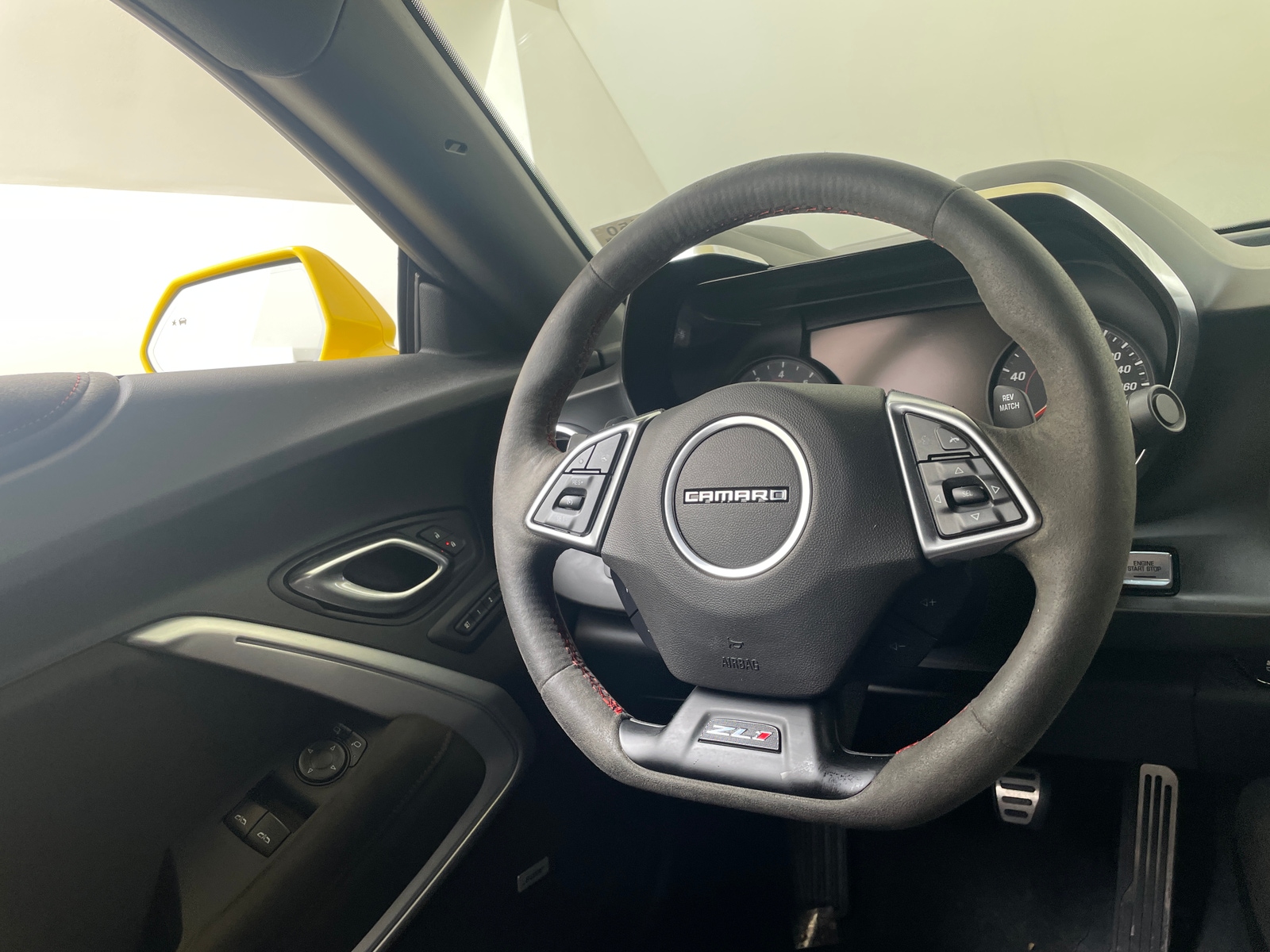 Thumbnail: 2018 Chevrolet Camaro - 3