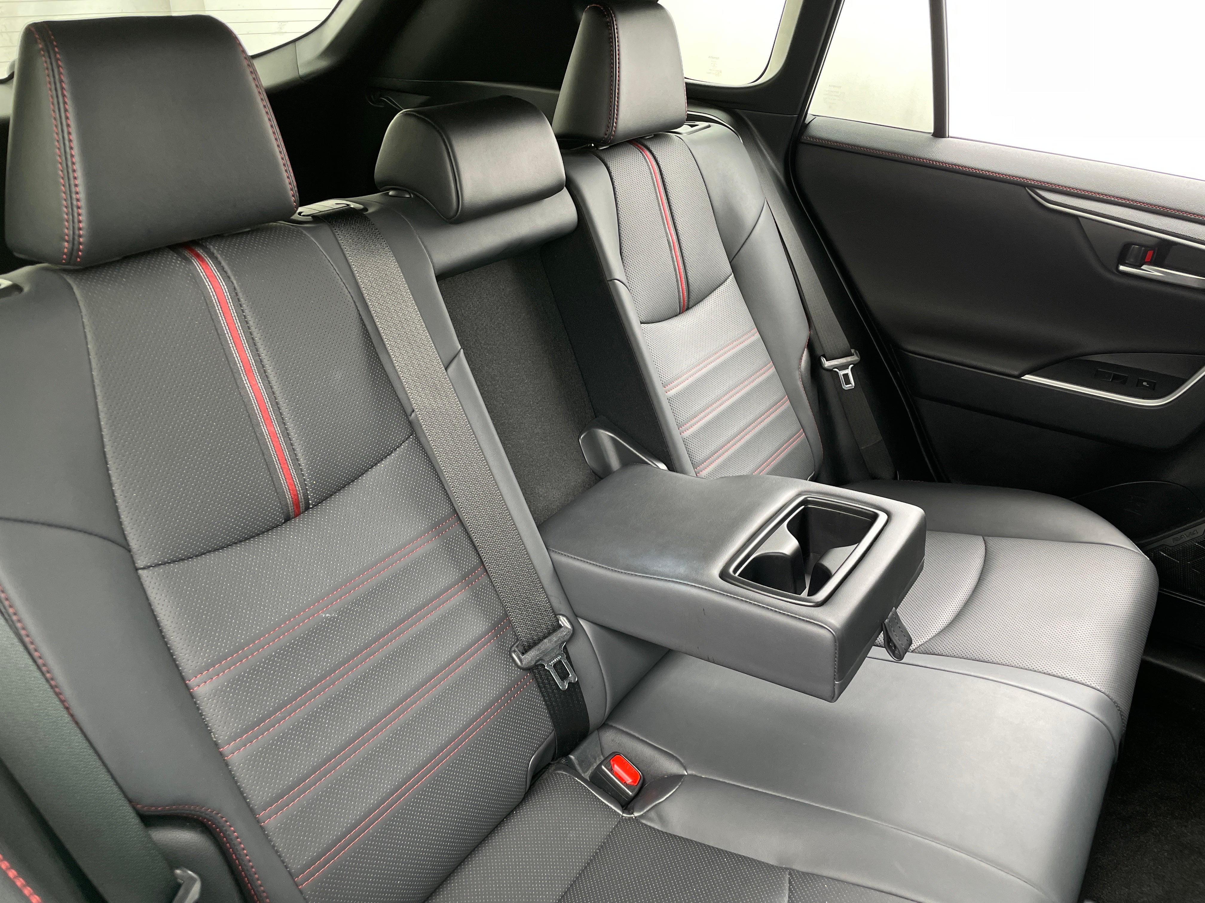 2022 Toyota RAV4 Prime XSE 5