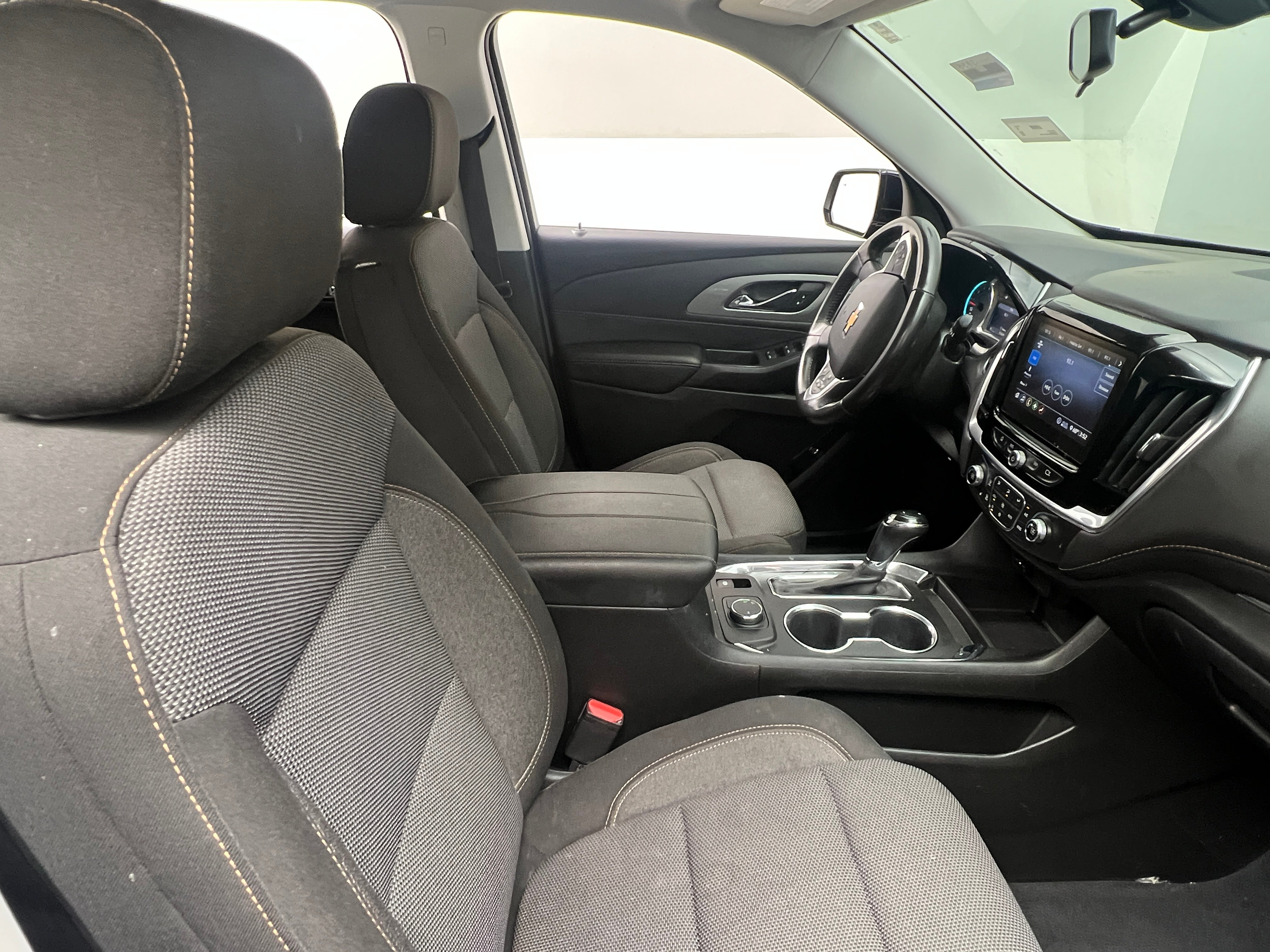 2020 Chevrolet Traverse LT 2