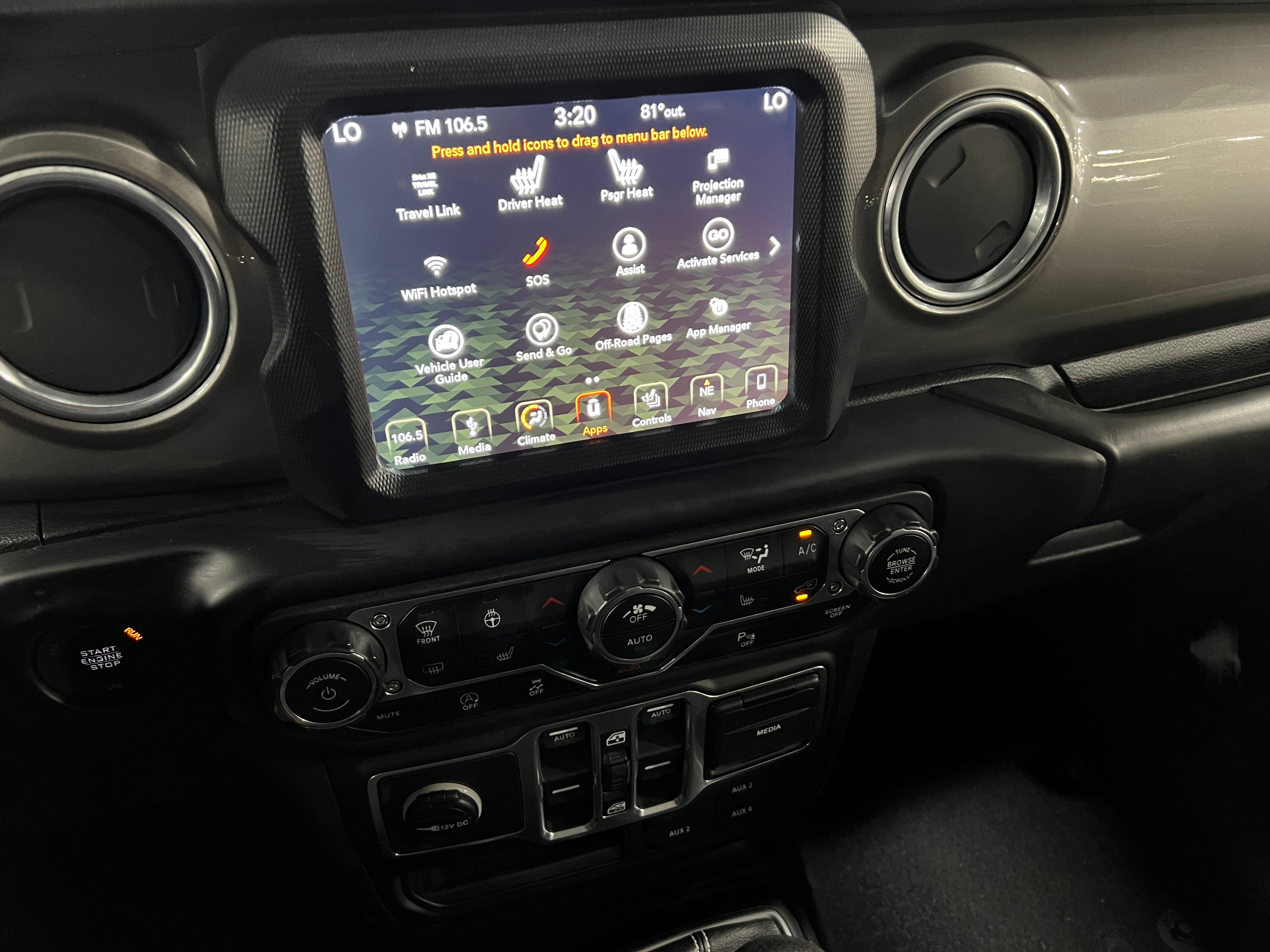 2018 Jeep Wrangler Unlimited Sahara 4