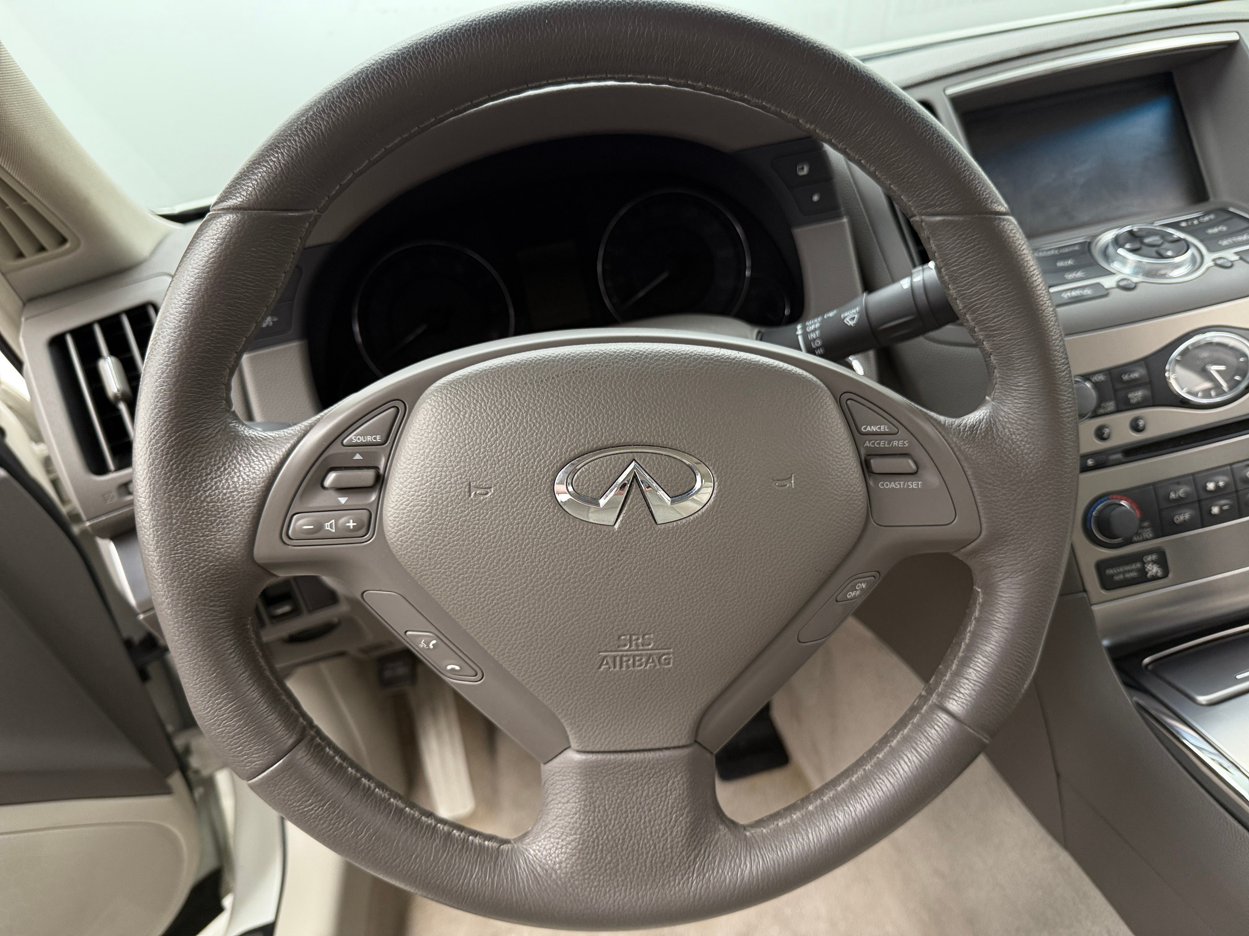 2012 INFINITI G25 x 4