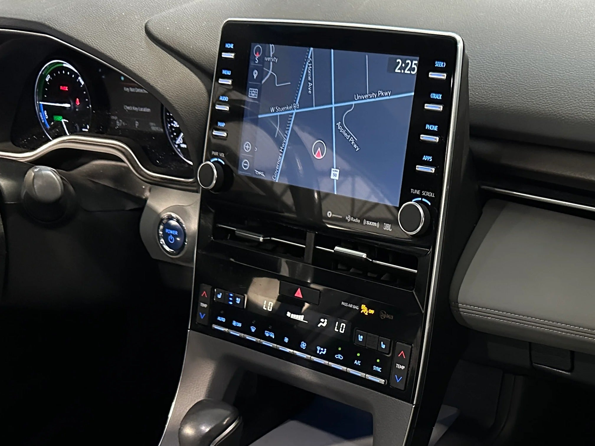 2020 Toyota Avalon Limited 3