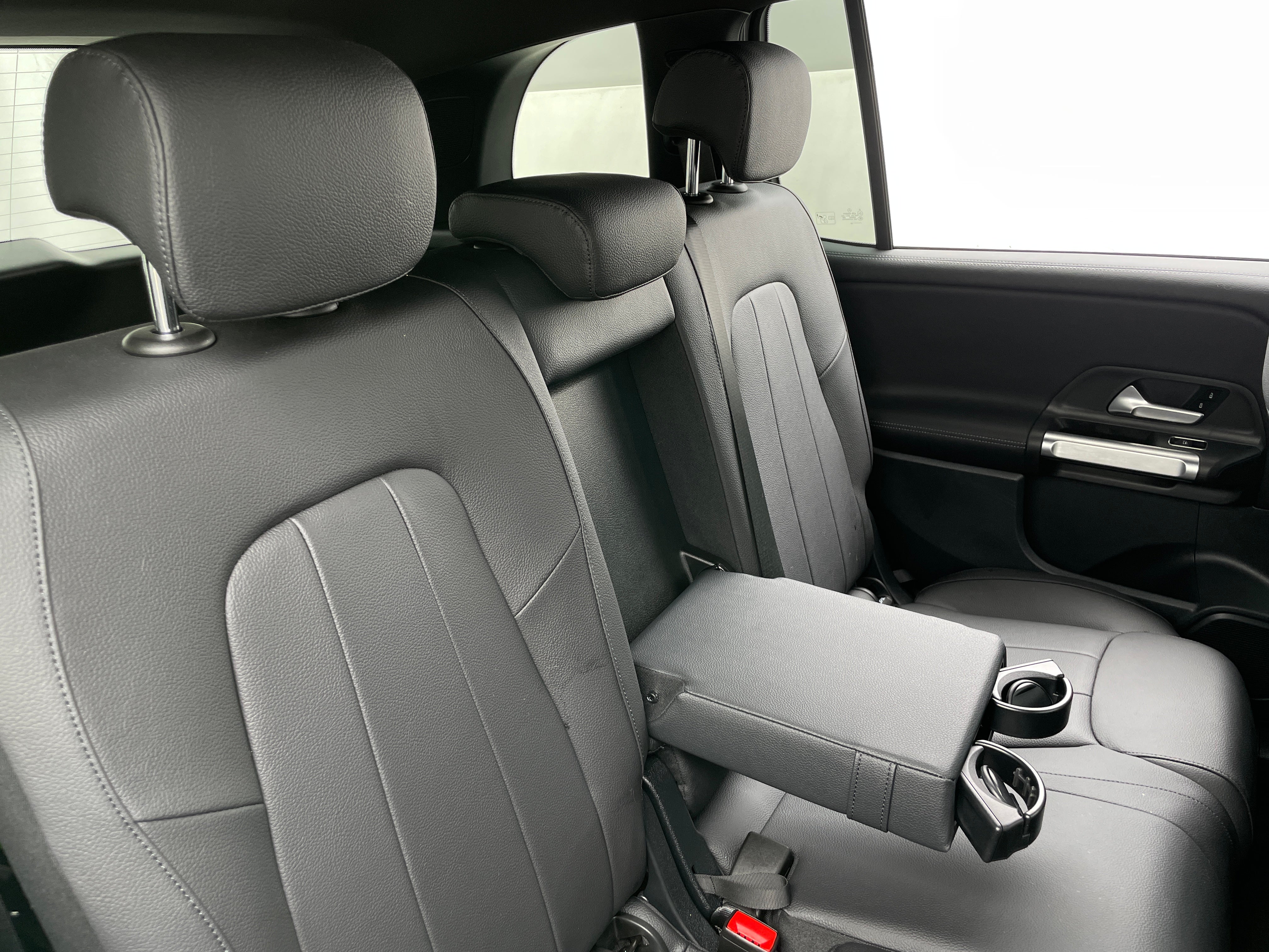 2023 Mercedes-Benz GLB 250 5