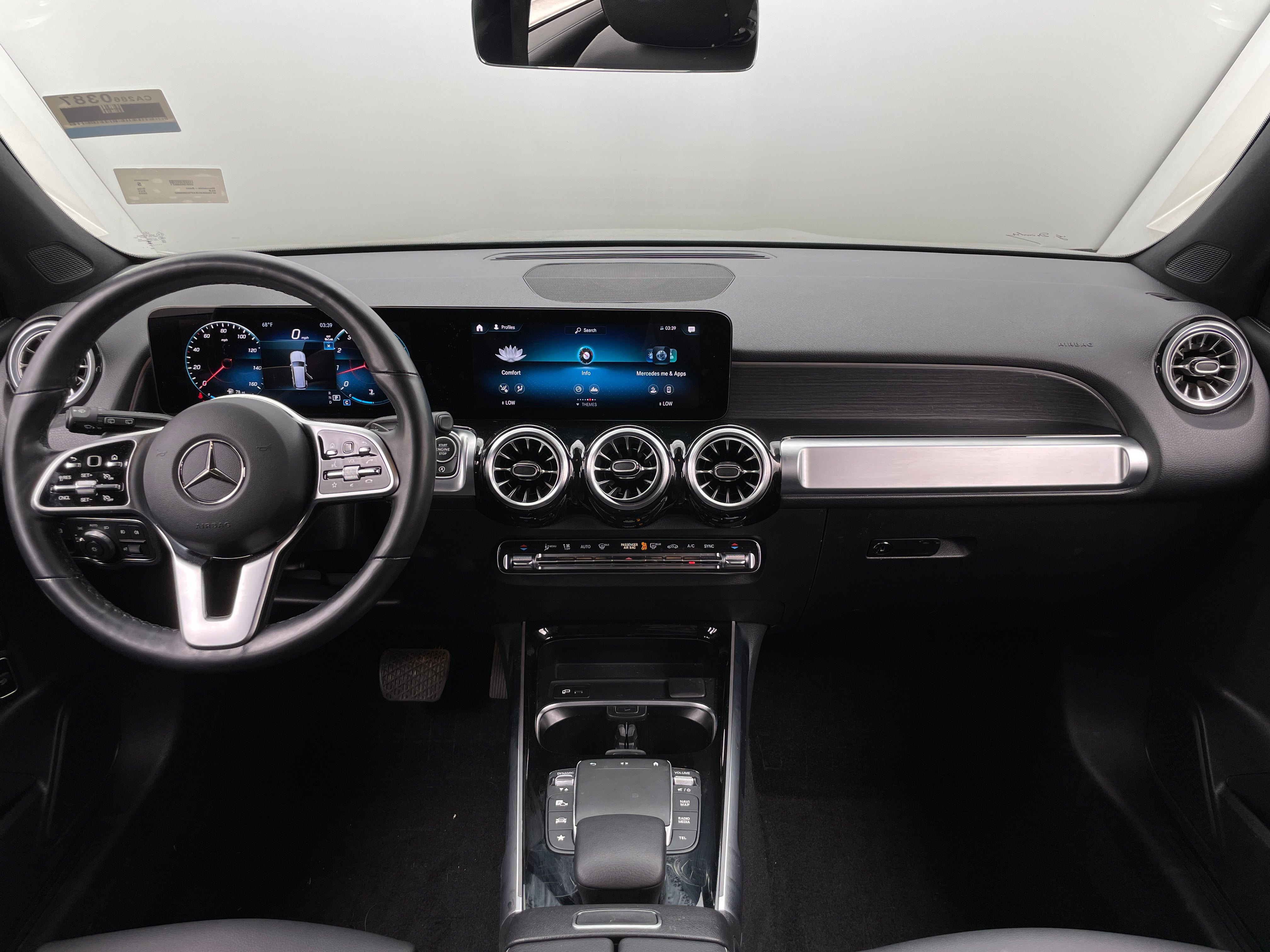 2023 Mercedes-Benz GLB 250 2