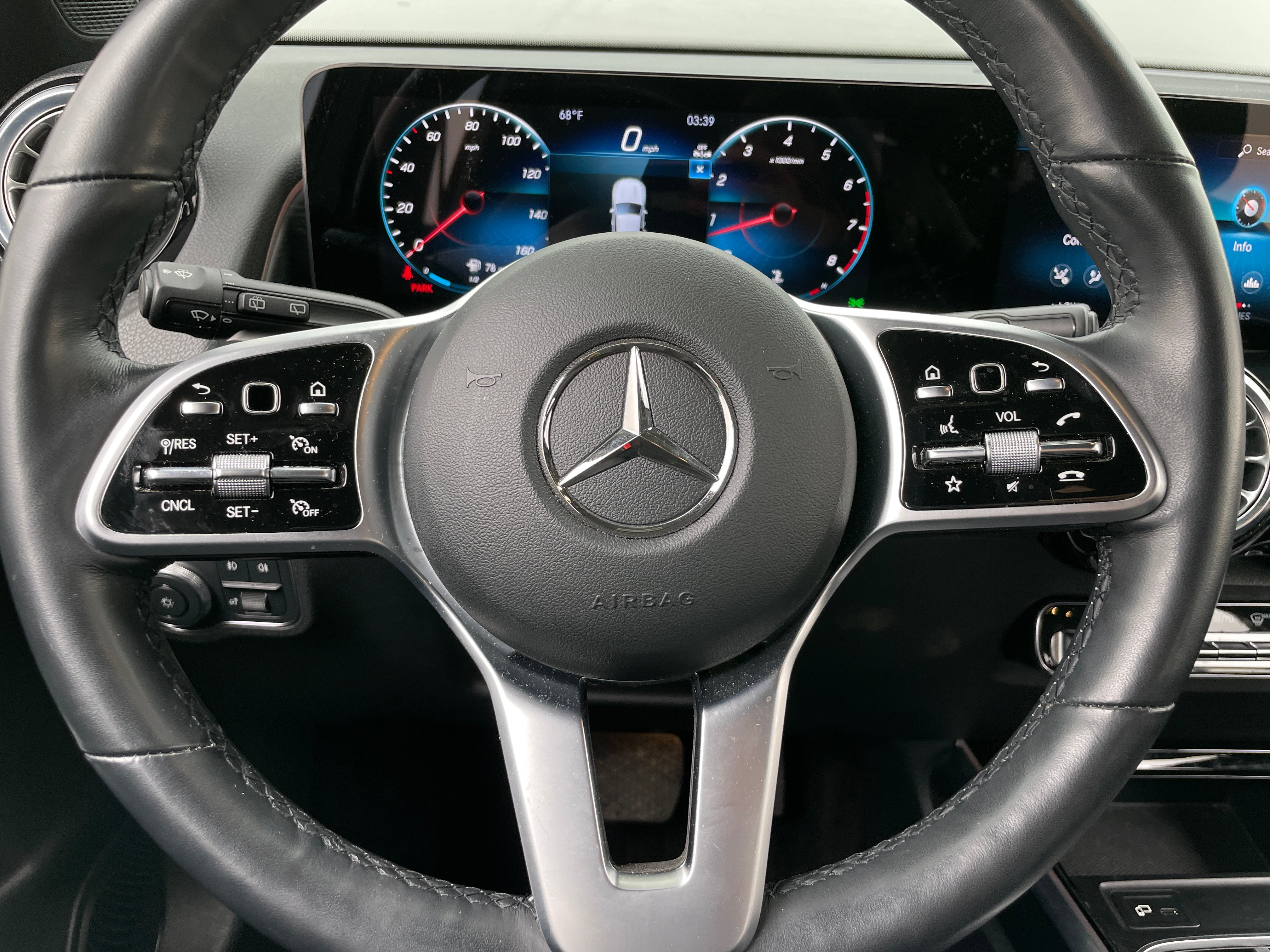 2023 Mercedes-Benz GLB 250 4