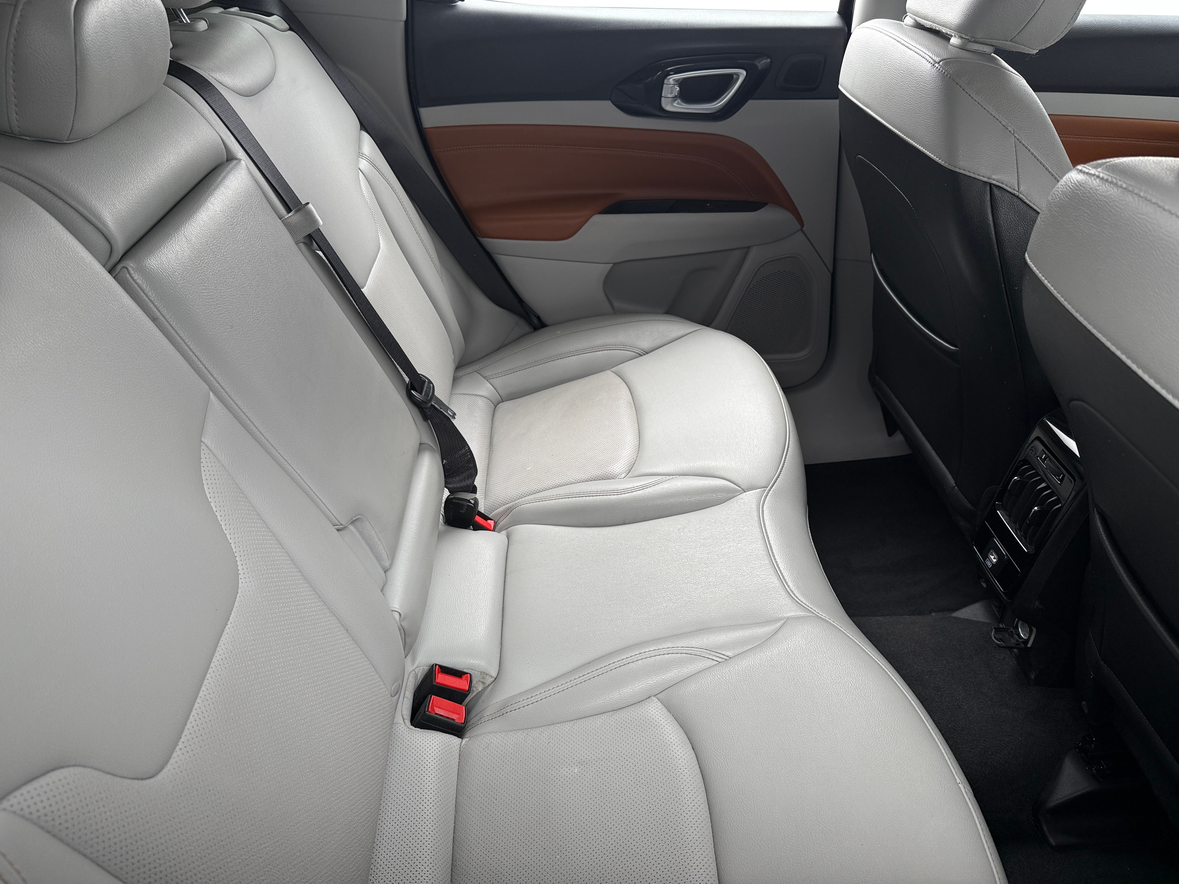 2022 Jeep Compass Limited 5