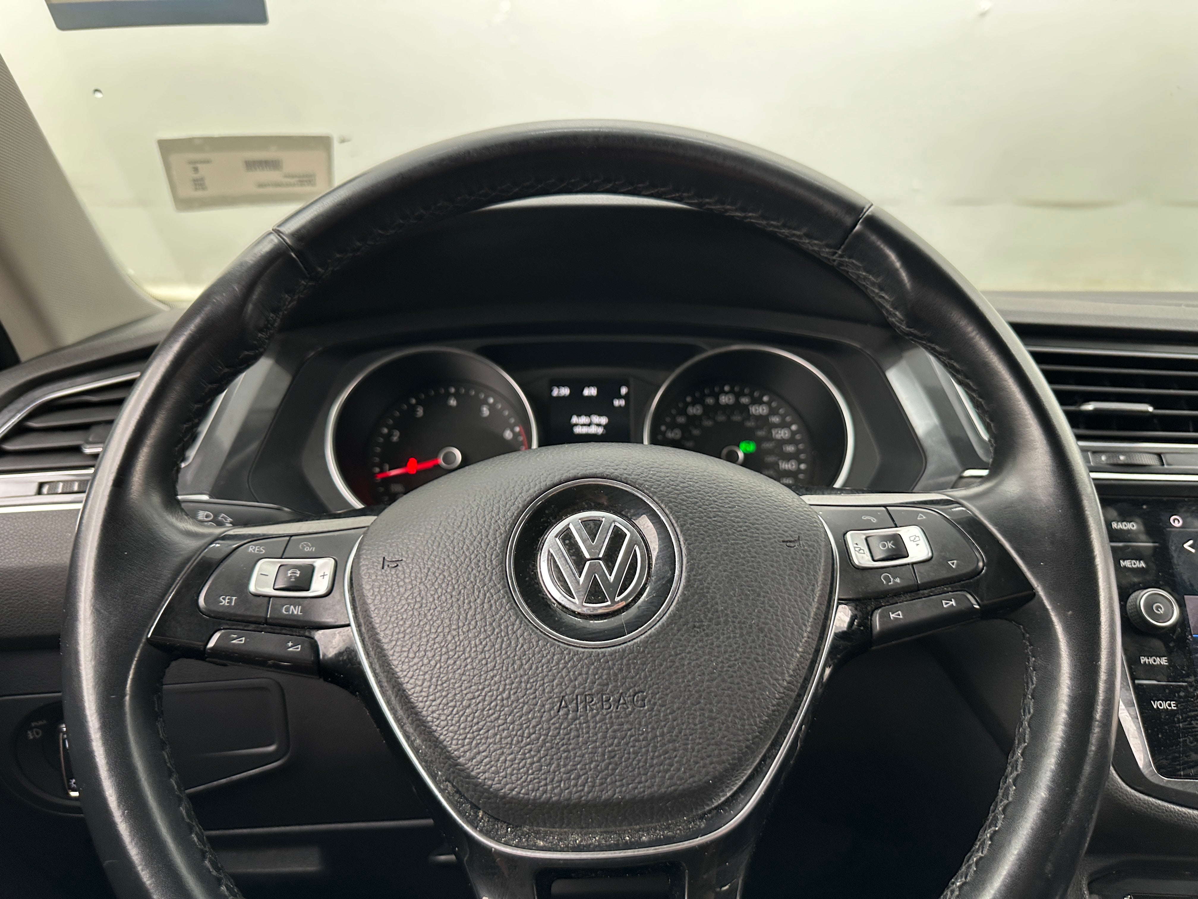 2018 Volkswagen Tiguan SEL 4