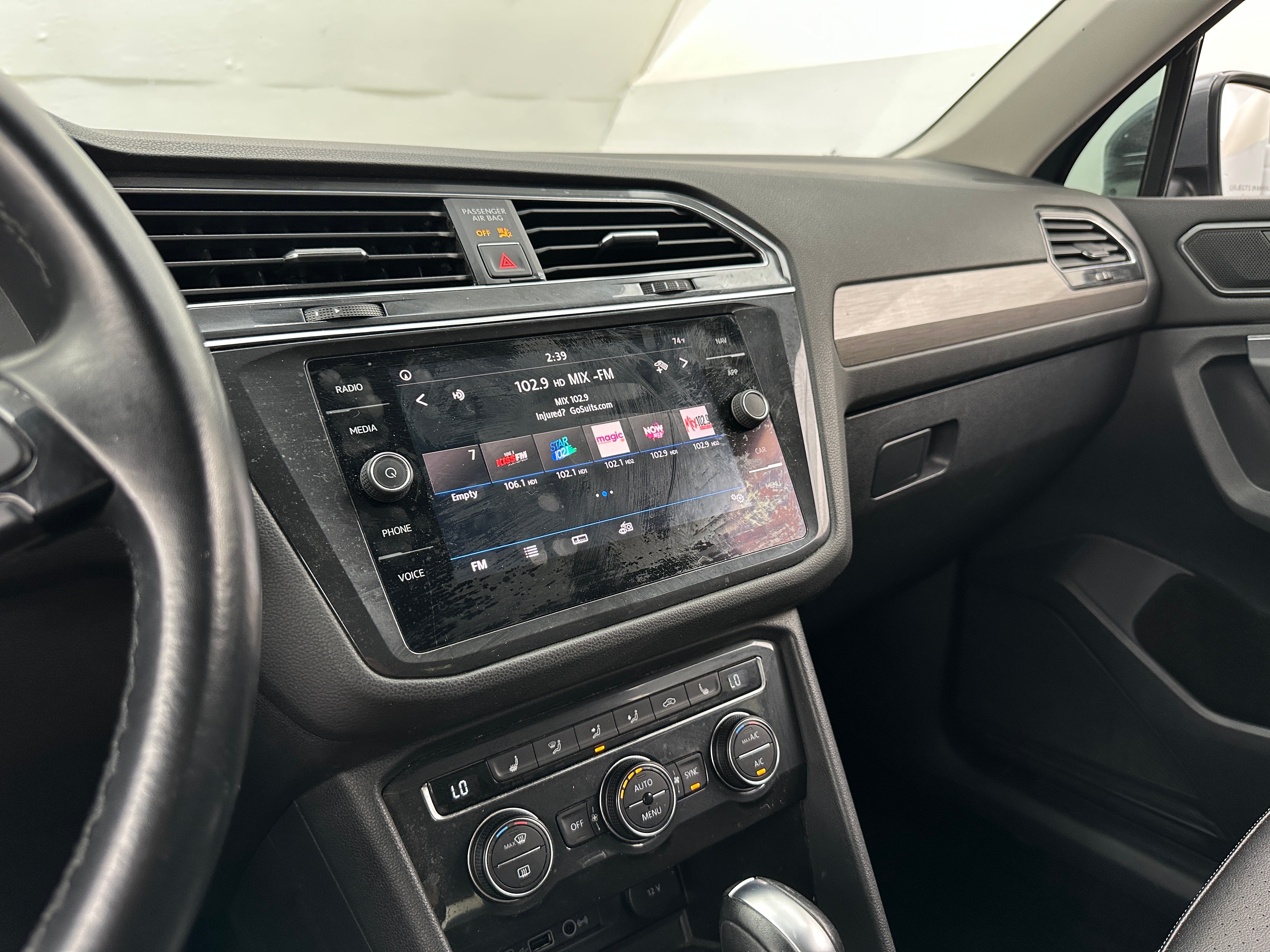 2018 Volkswagen Tiguan SEL 3