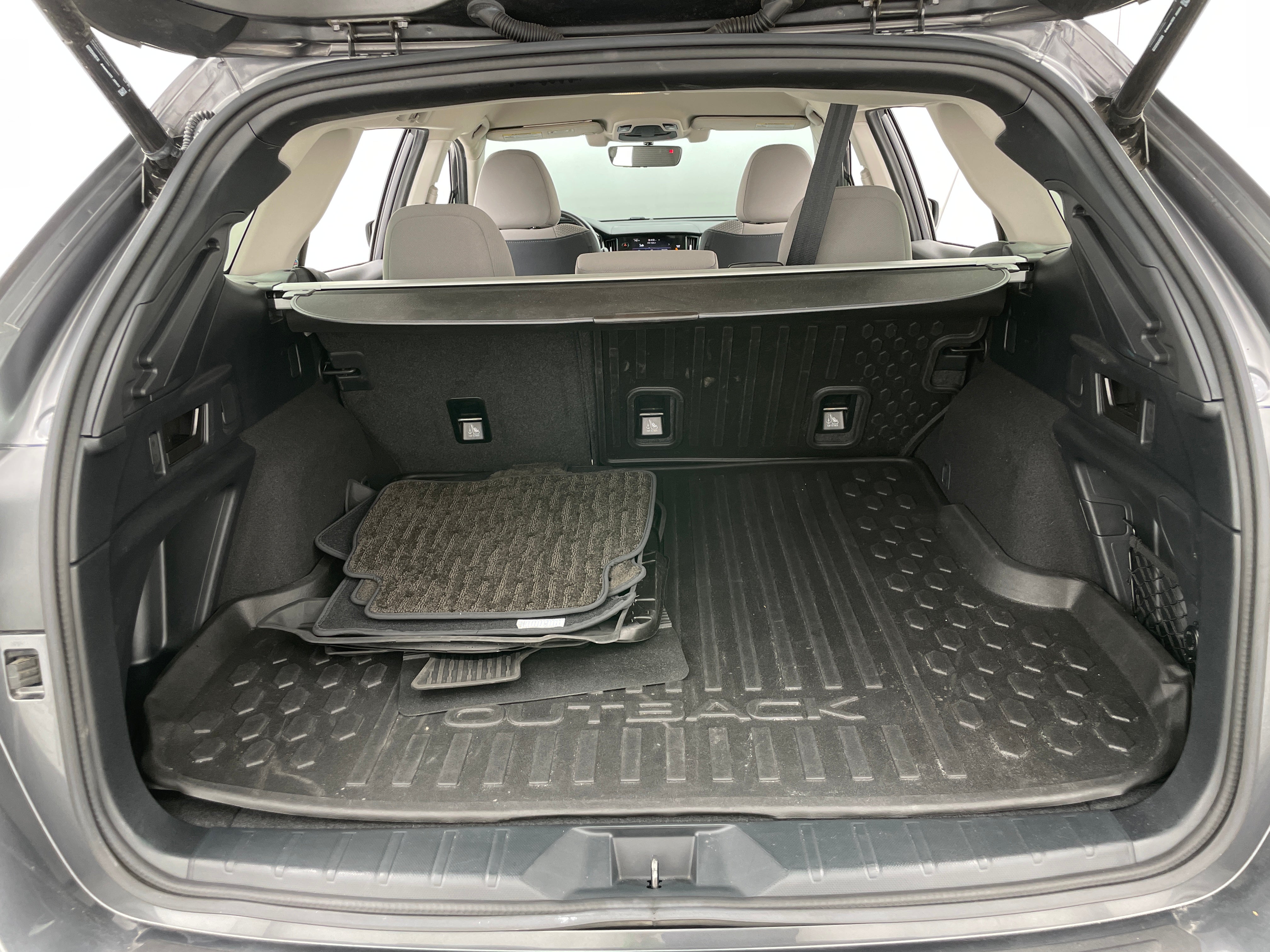 2020 Subaru Outback Premium 7