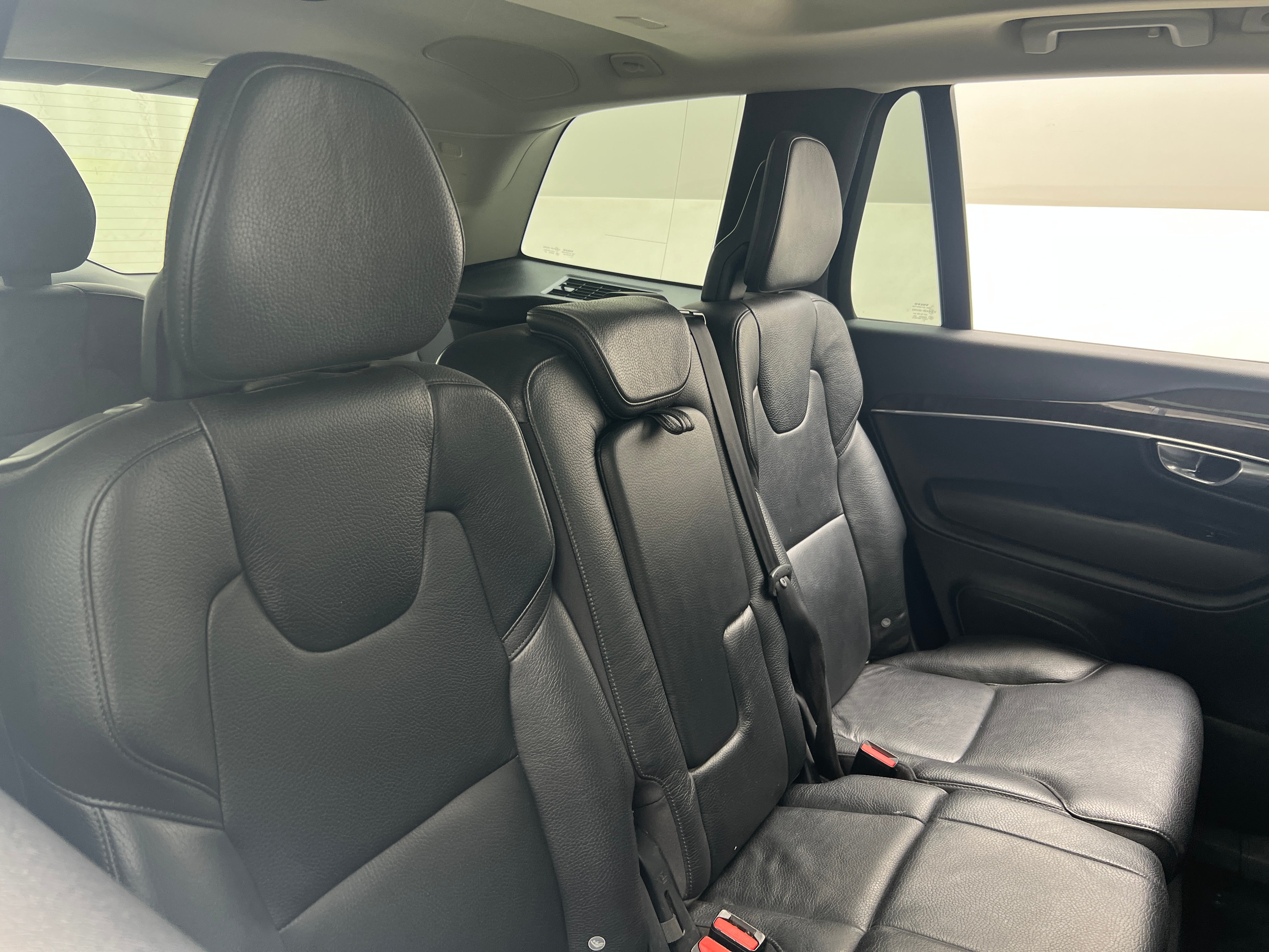 2016 Volvo XC90 T6 Momentum 5