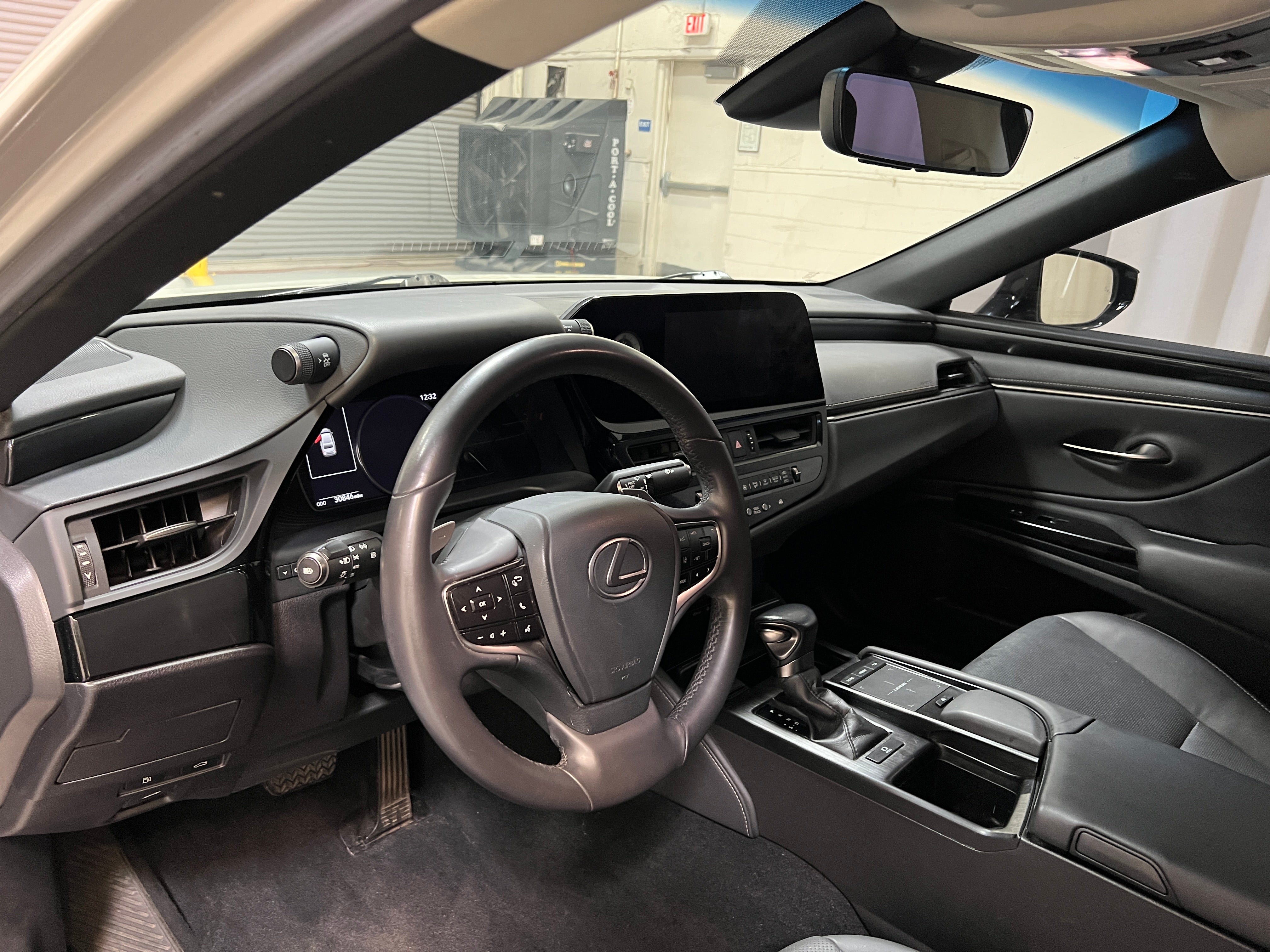 2022 Lexus ES 250 2